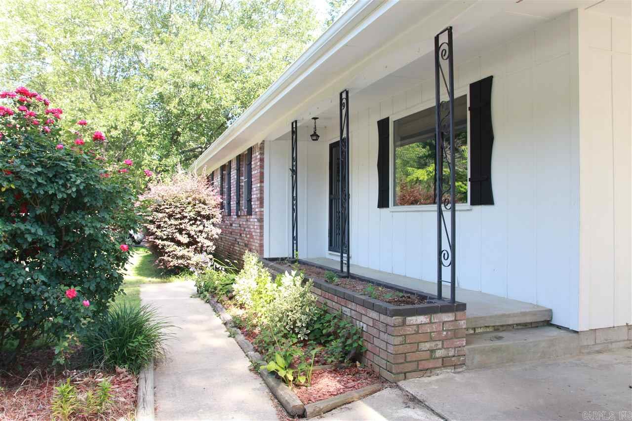 Lessel Estates - Residential Lease