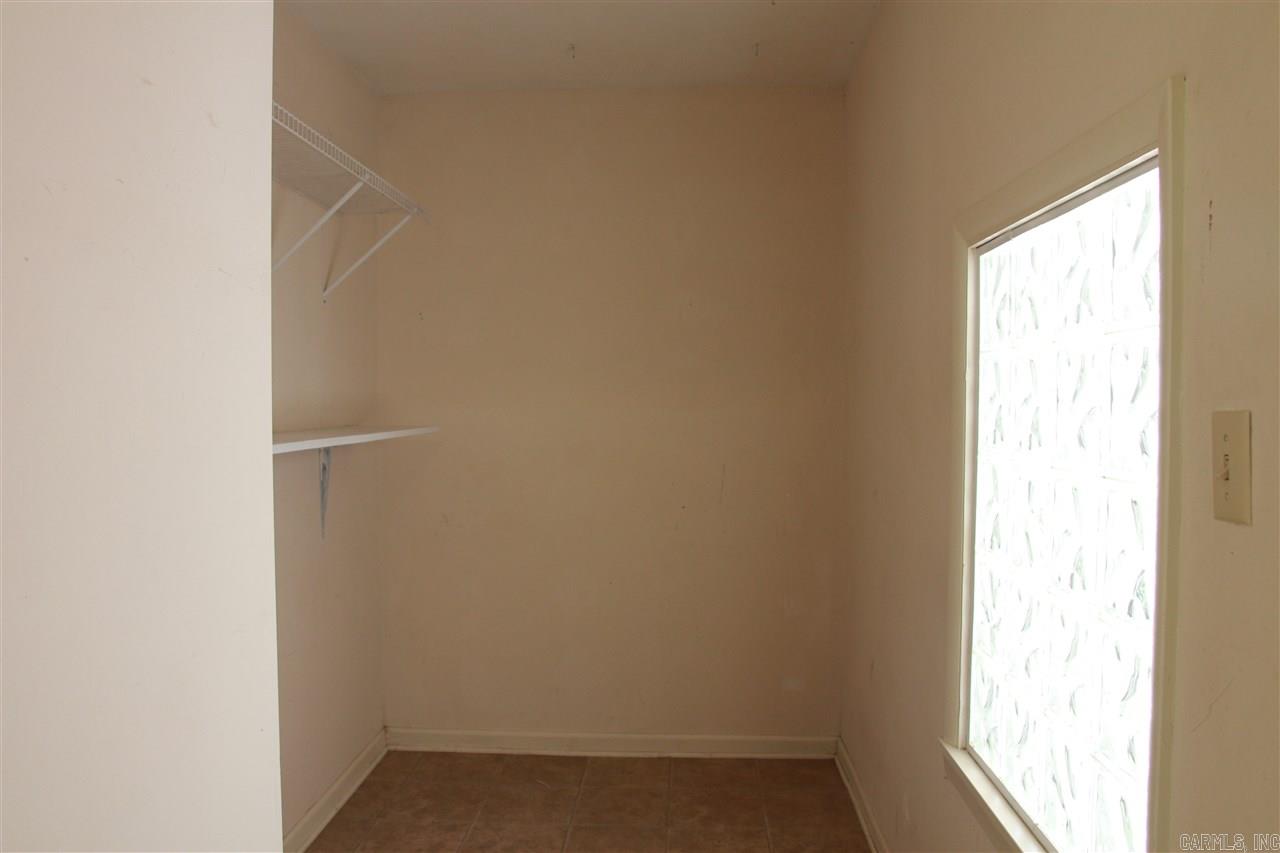 Lessel Estates - Residential Lease