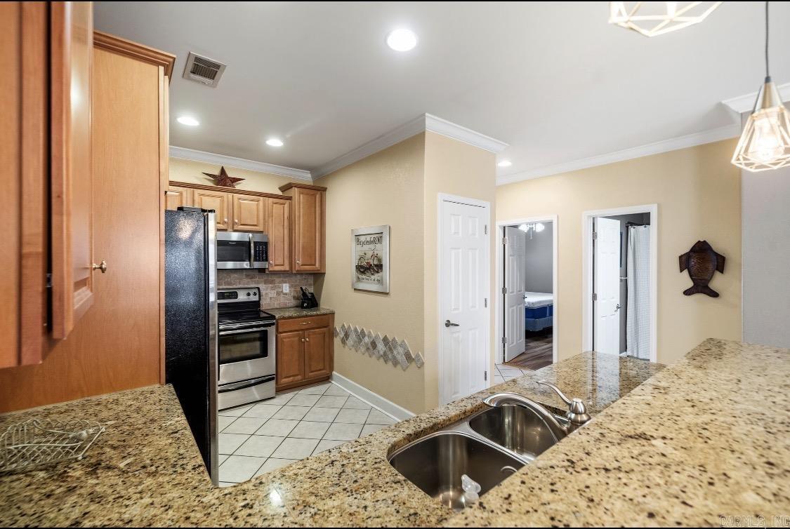 BAYSHORE COVE HPR PHASE IA - Residential