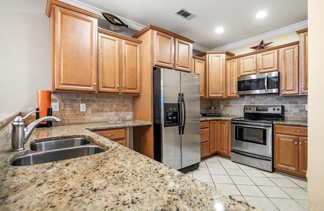 BAYSHORE COVE HPR PHASE IA - Residential