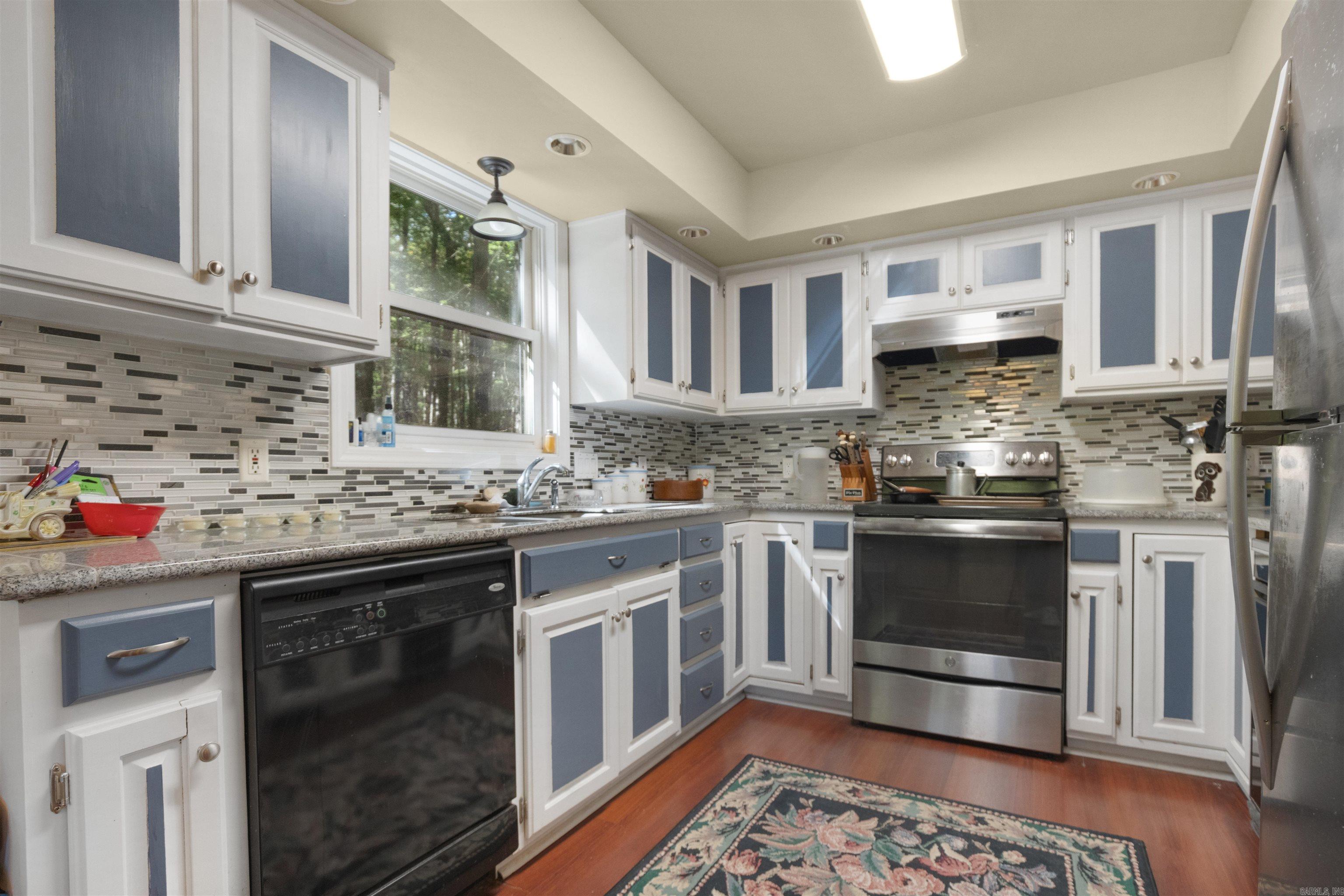 ZAMORA - Residential