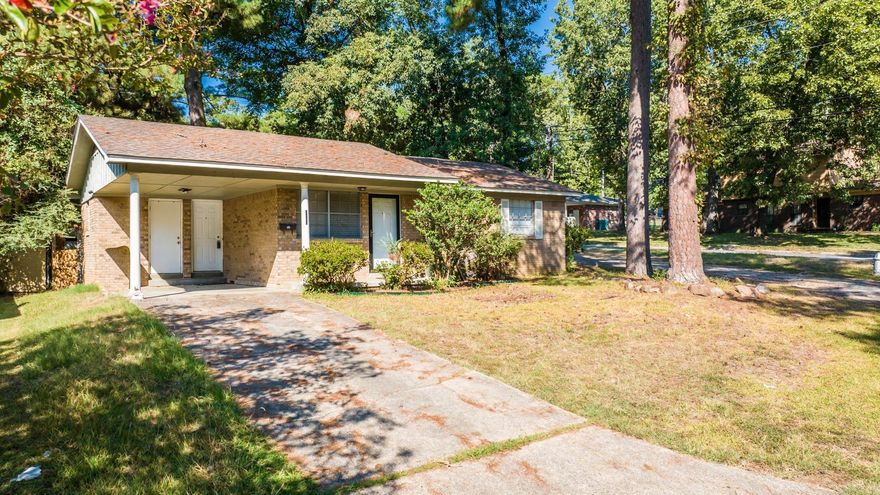 This home is ready for your style.  You can make the home of your dreams.  With this fixer-upper you can make this home the way you want.  This home is a 2 bedroom 1 Bath on a corner lot.  This home has a shed in the back that can be used for storage or hobbies.  Come by and check this house out to see how you can plan to make it the home you want.