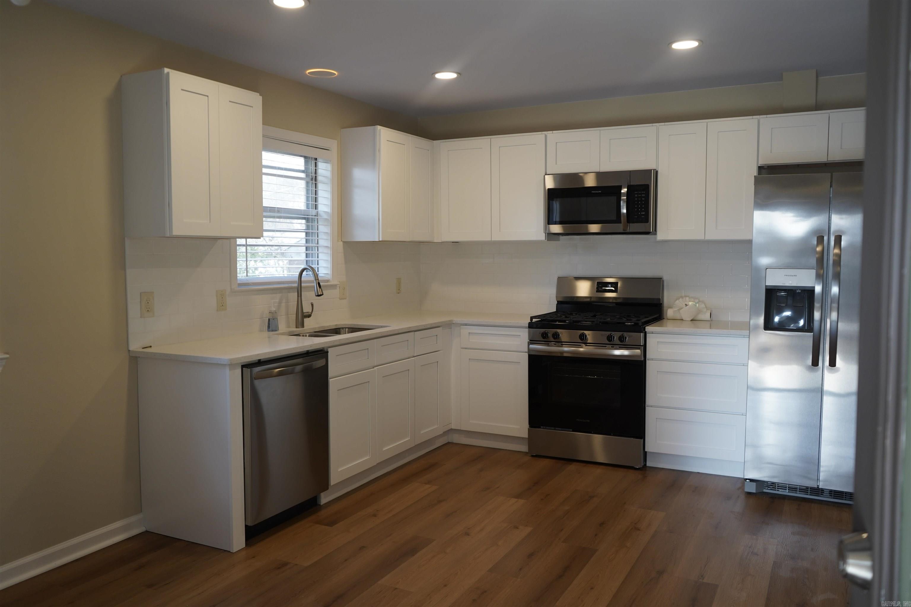 BAMBOO VILLAGE - Residential