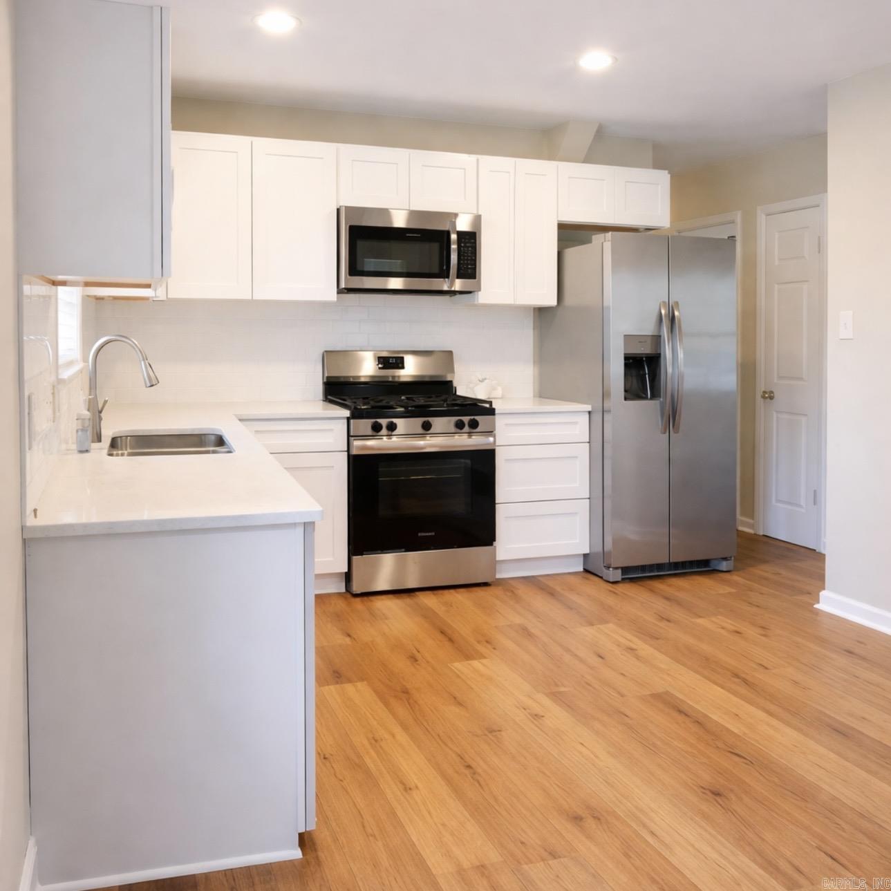 BAMBOO VILLAGE - Residential