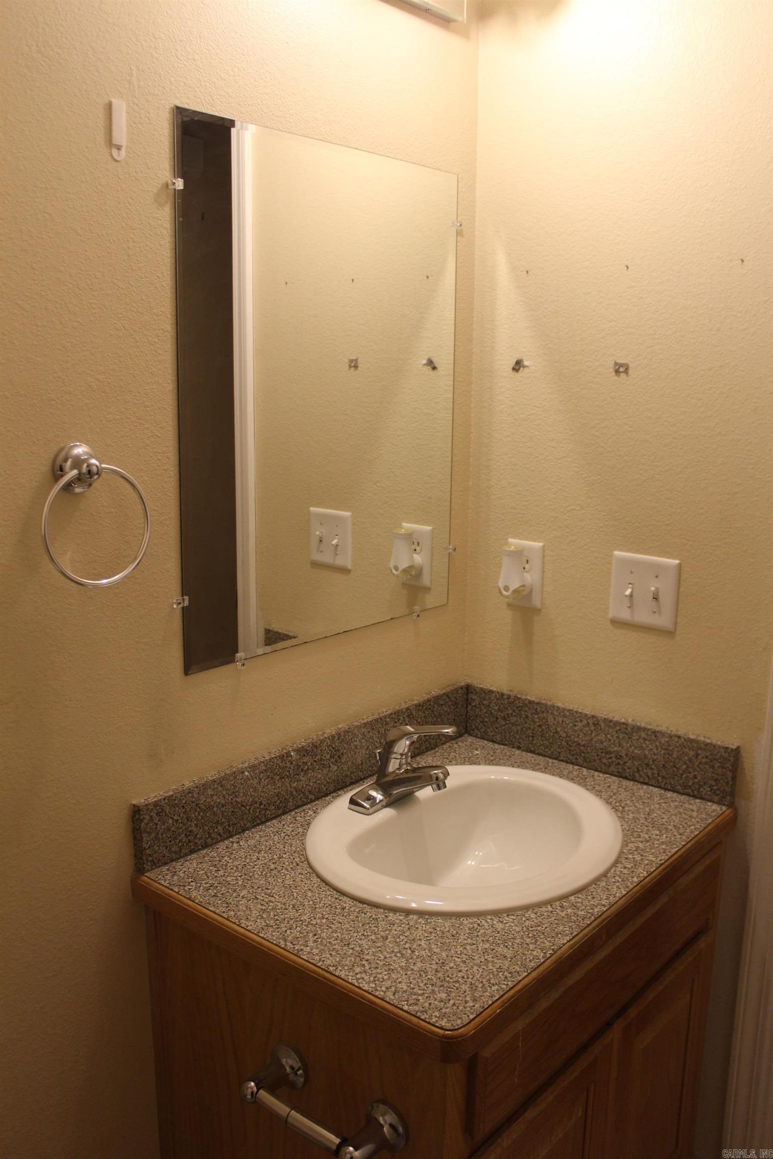 BATES SUB OF HYDE PARK - Residential