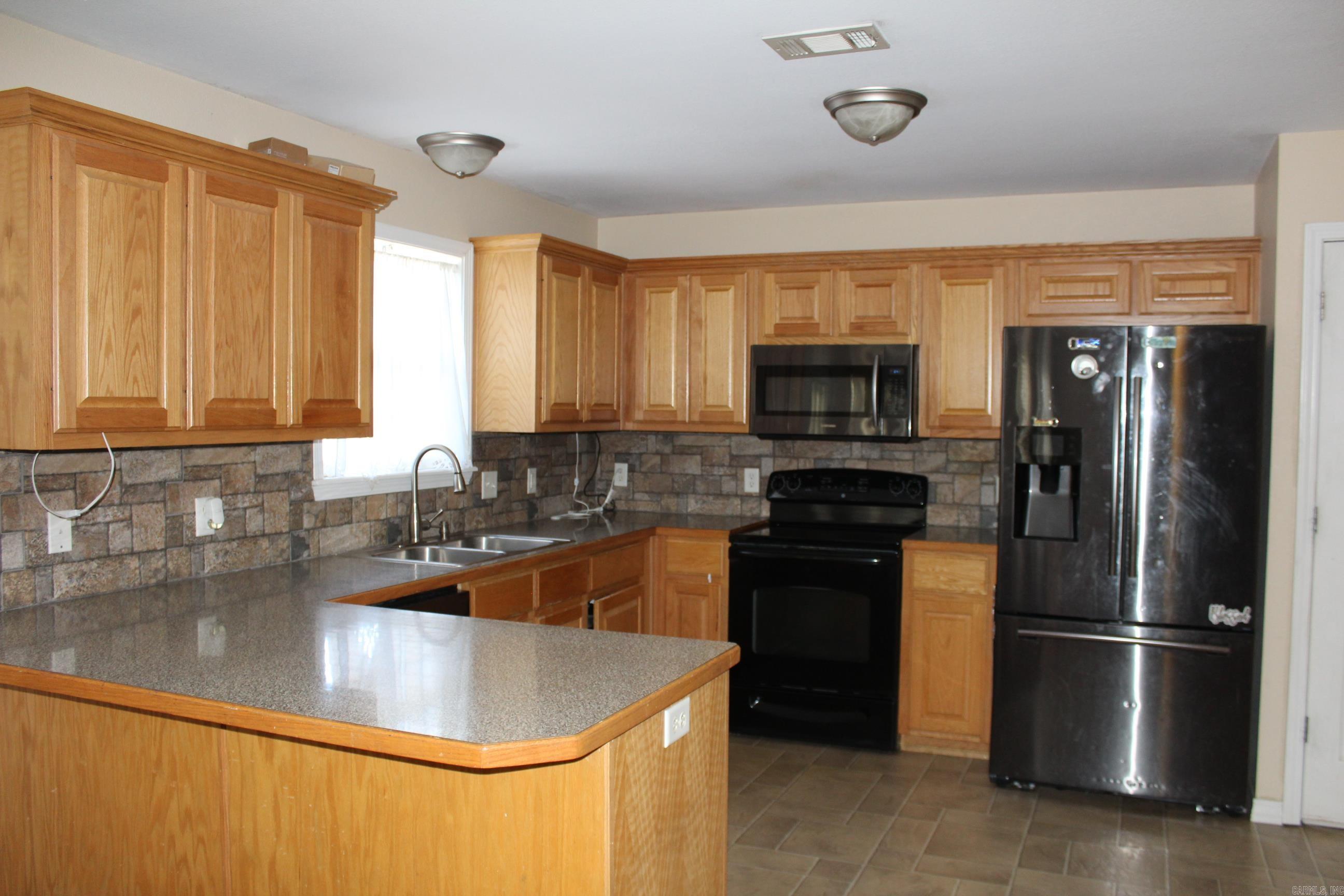 BATES SUB OF HYDE PARK - Residential