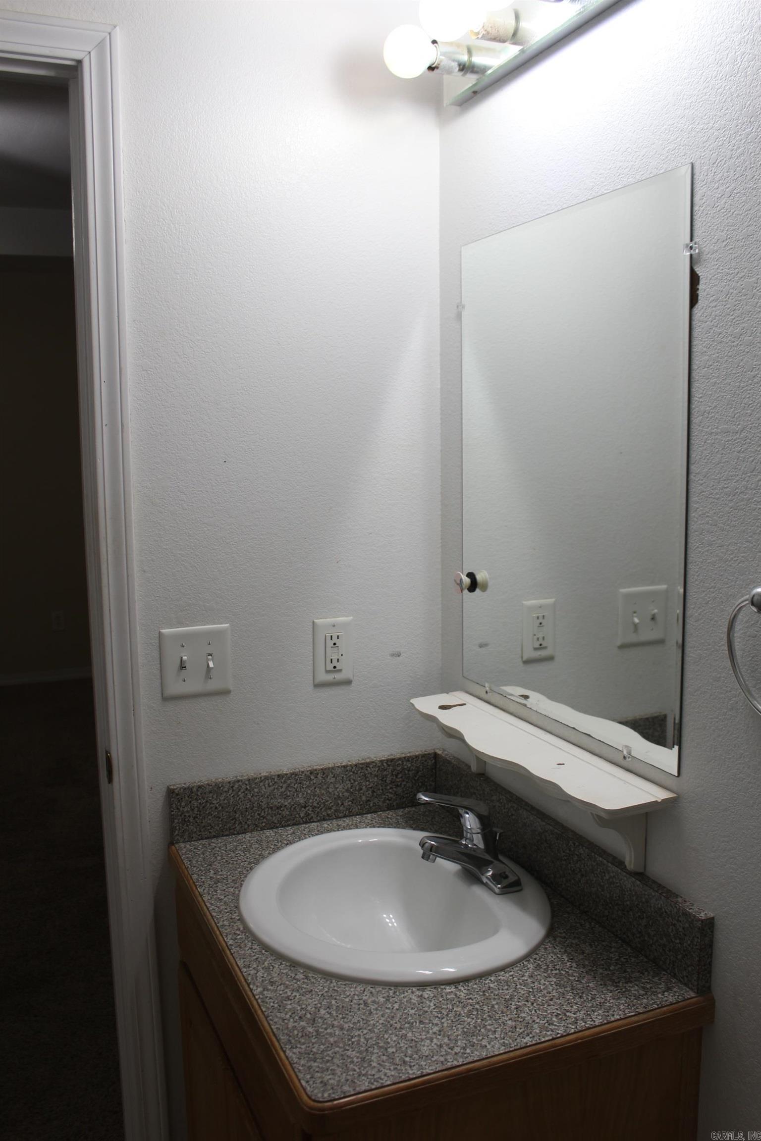 BATES SUB OF HYDE PARK - Residential