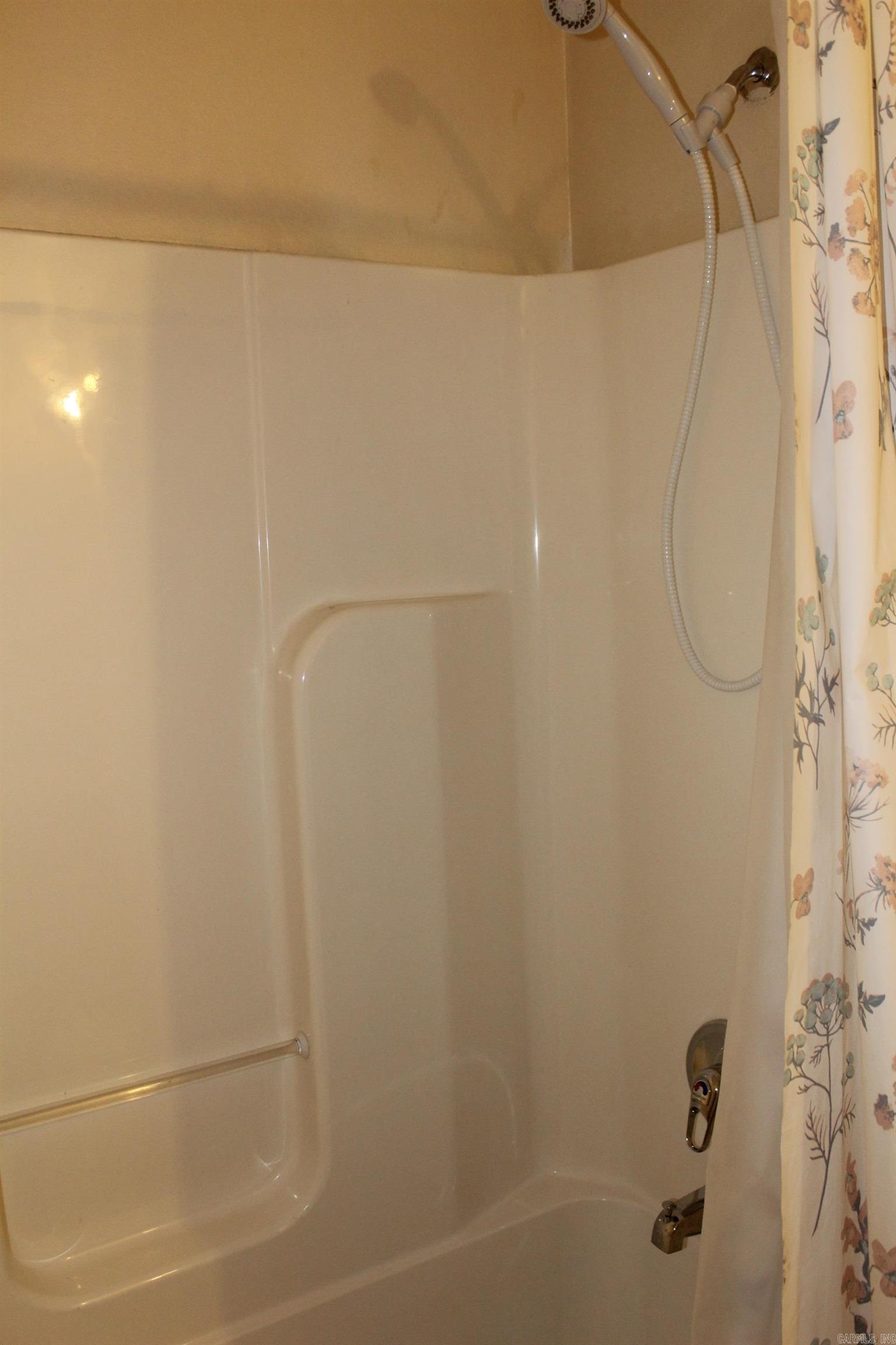 BATES SUB OF HYDE PARK - Residential