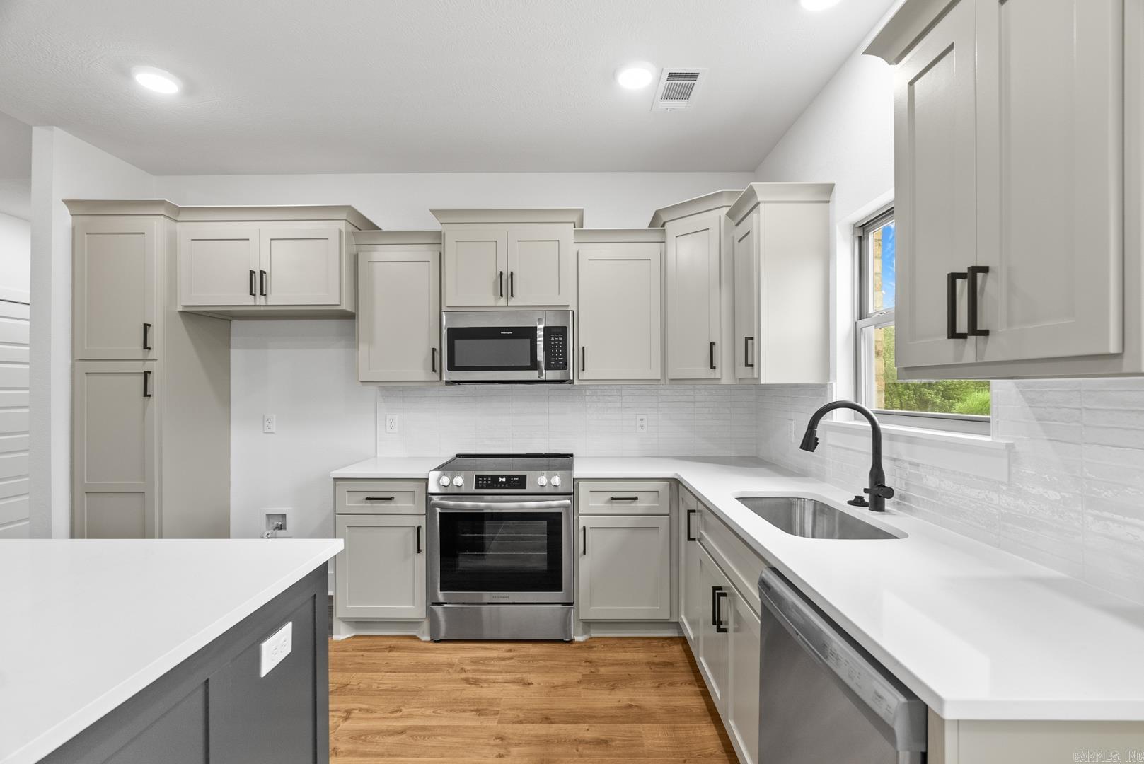 SUMMERLYN SUBDIVISION - Residential