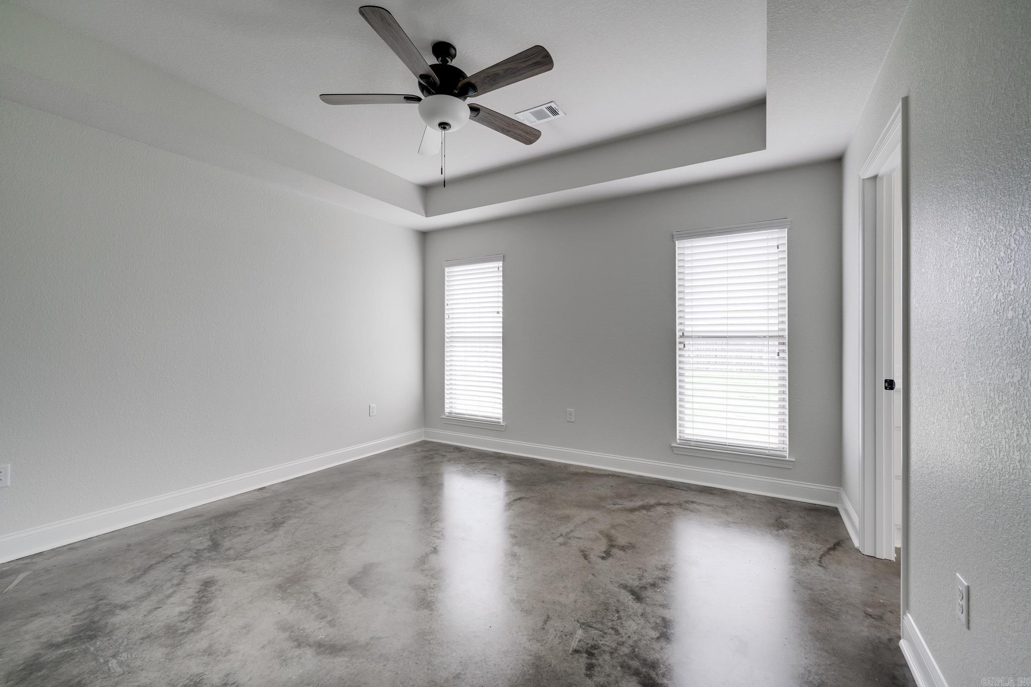 SPRING VALLEY - Residential