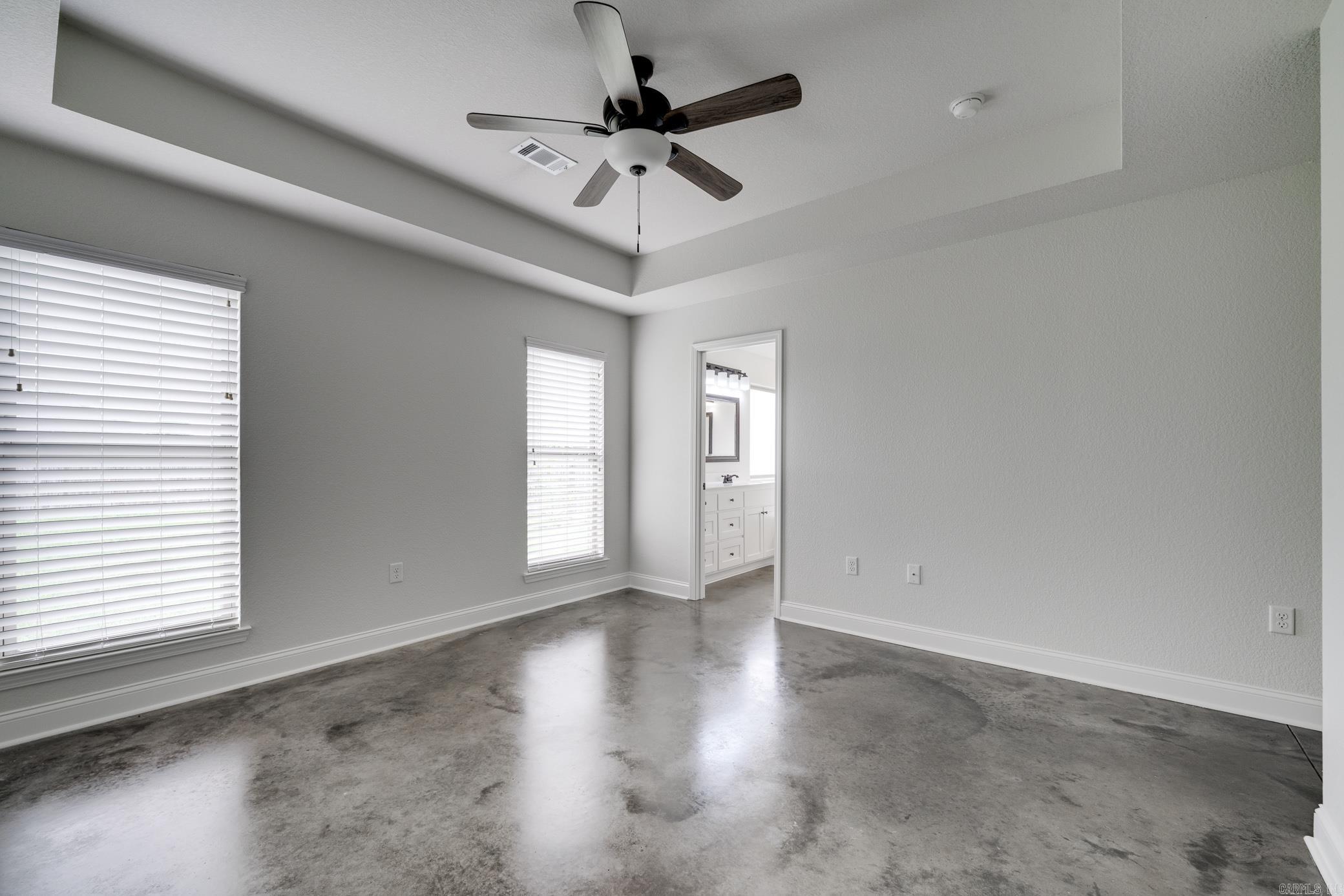 SPRING VALLEY - Residential