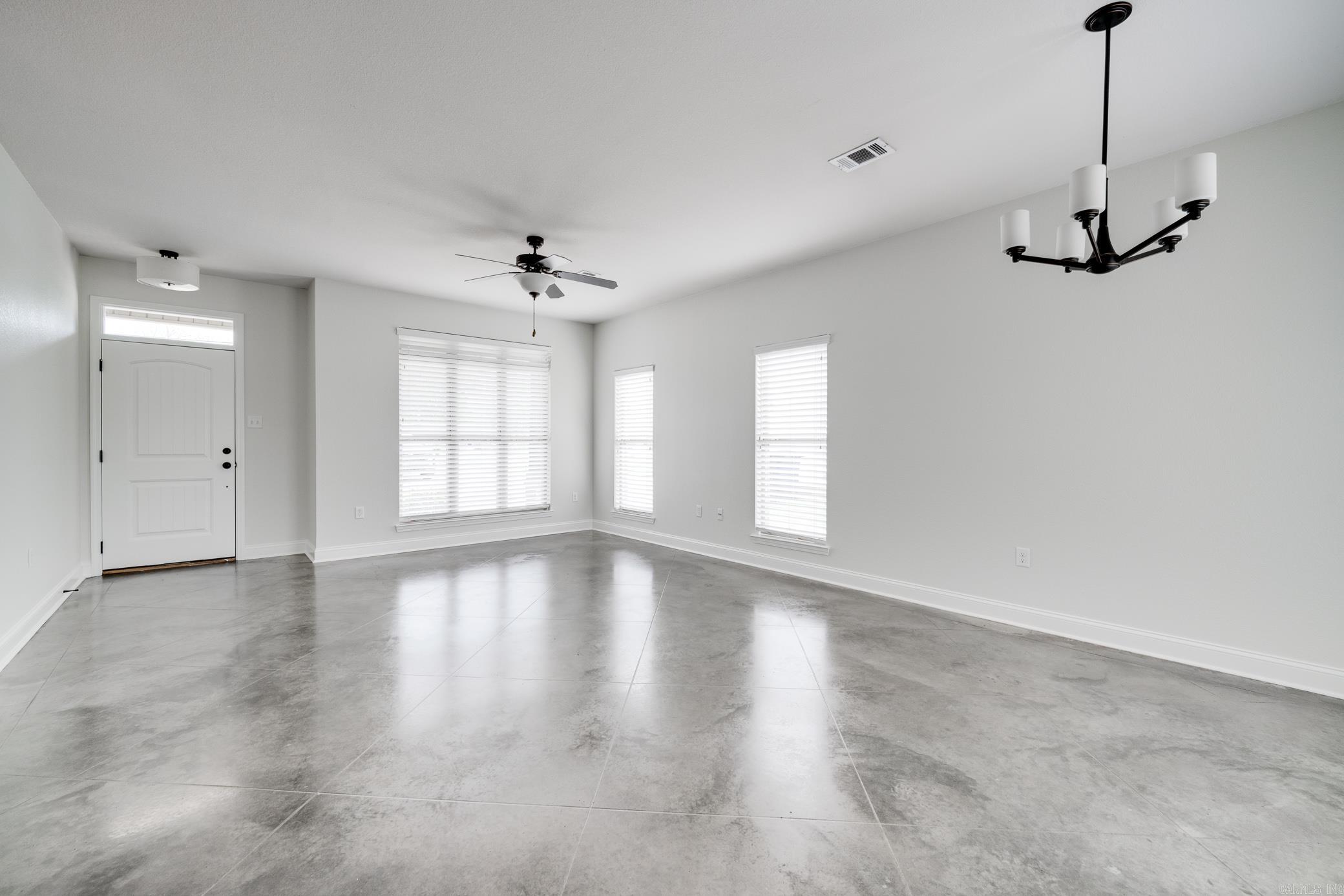 SPRING VALLEY - Residential