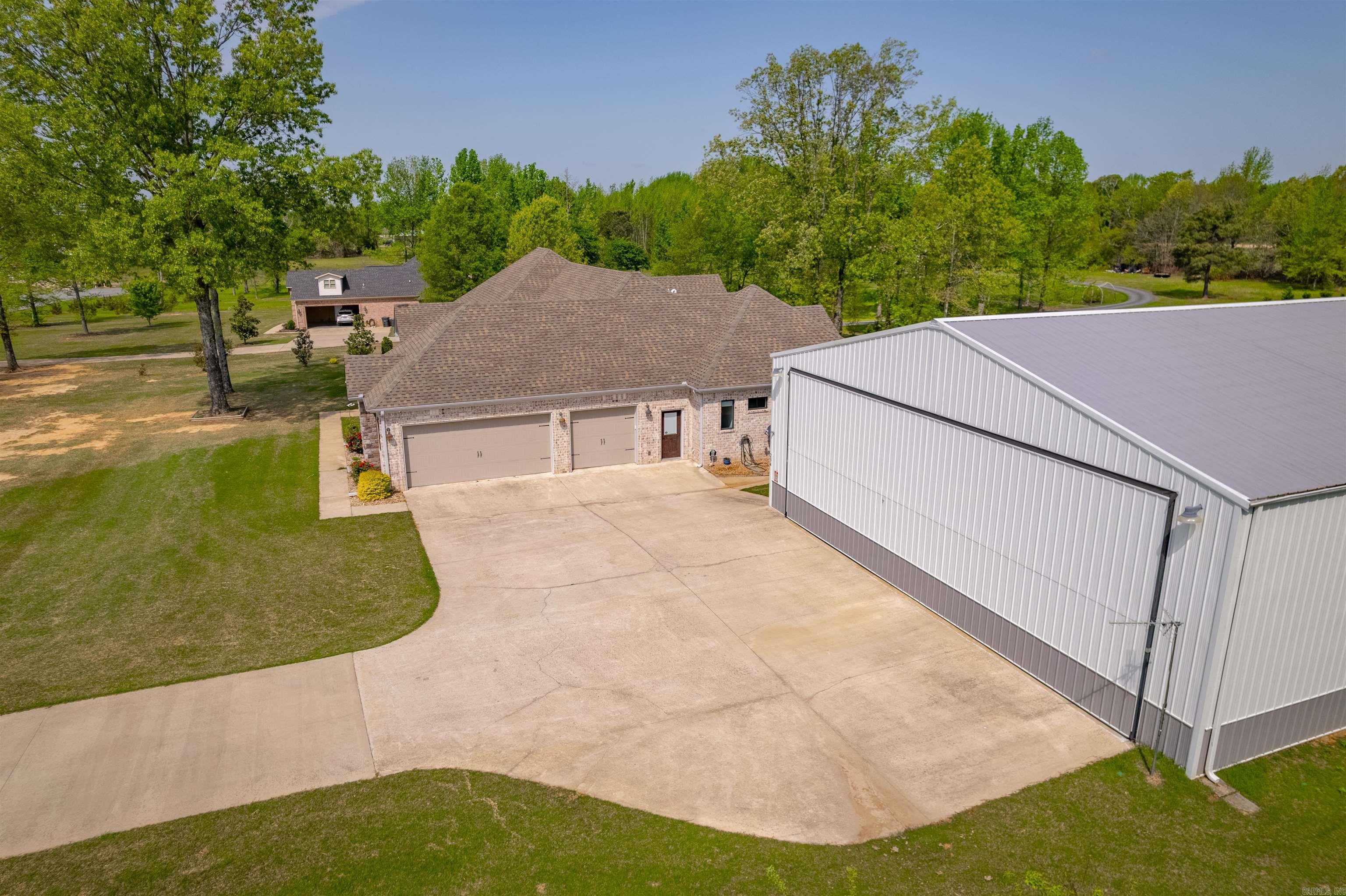 RED OAK - Residential