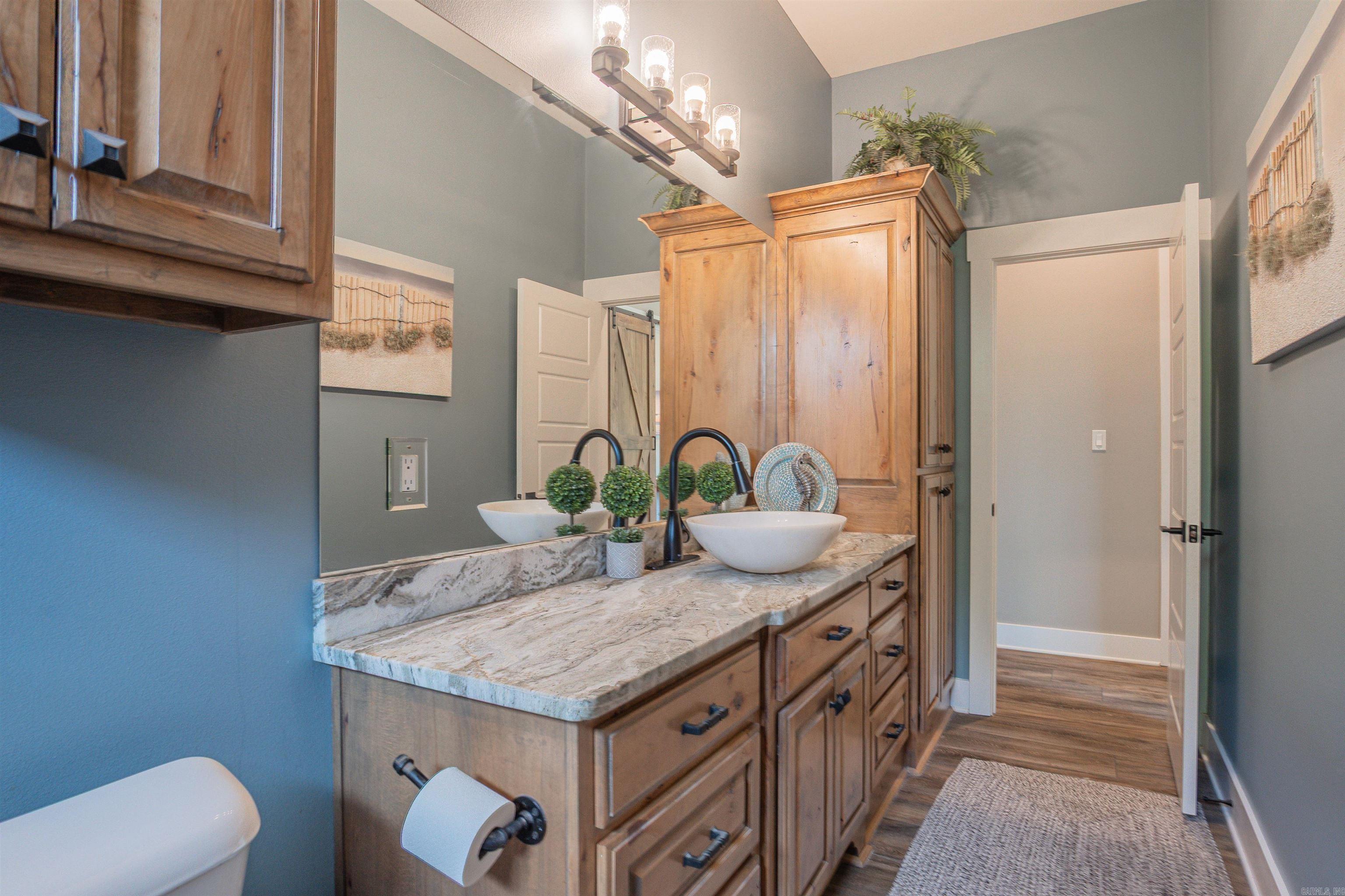 RED OAK - Residential