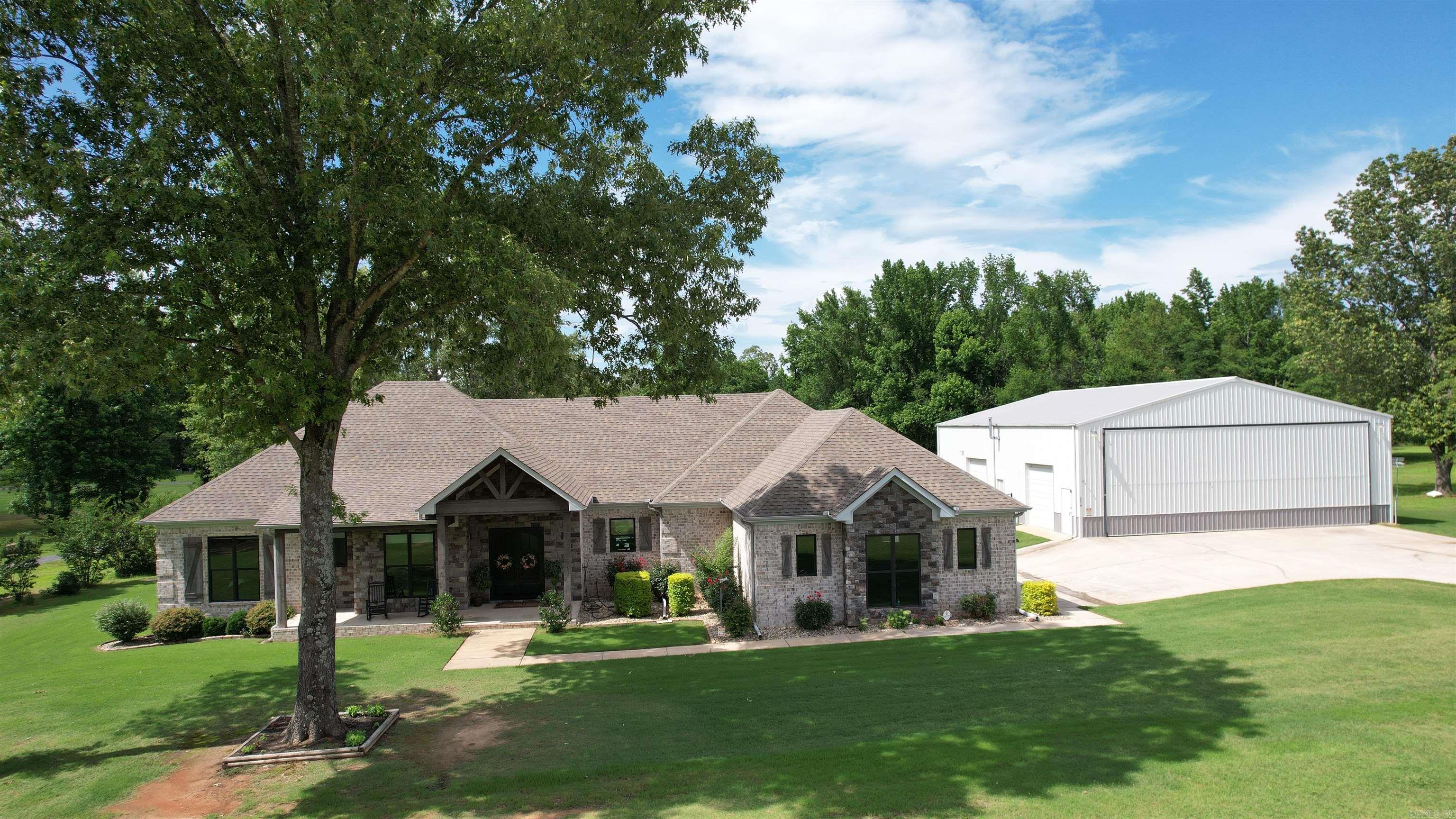 RED OAK - Residential