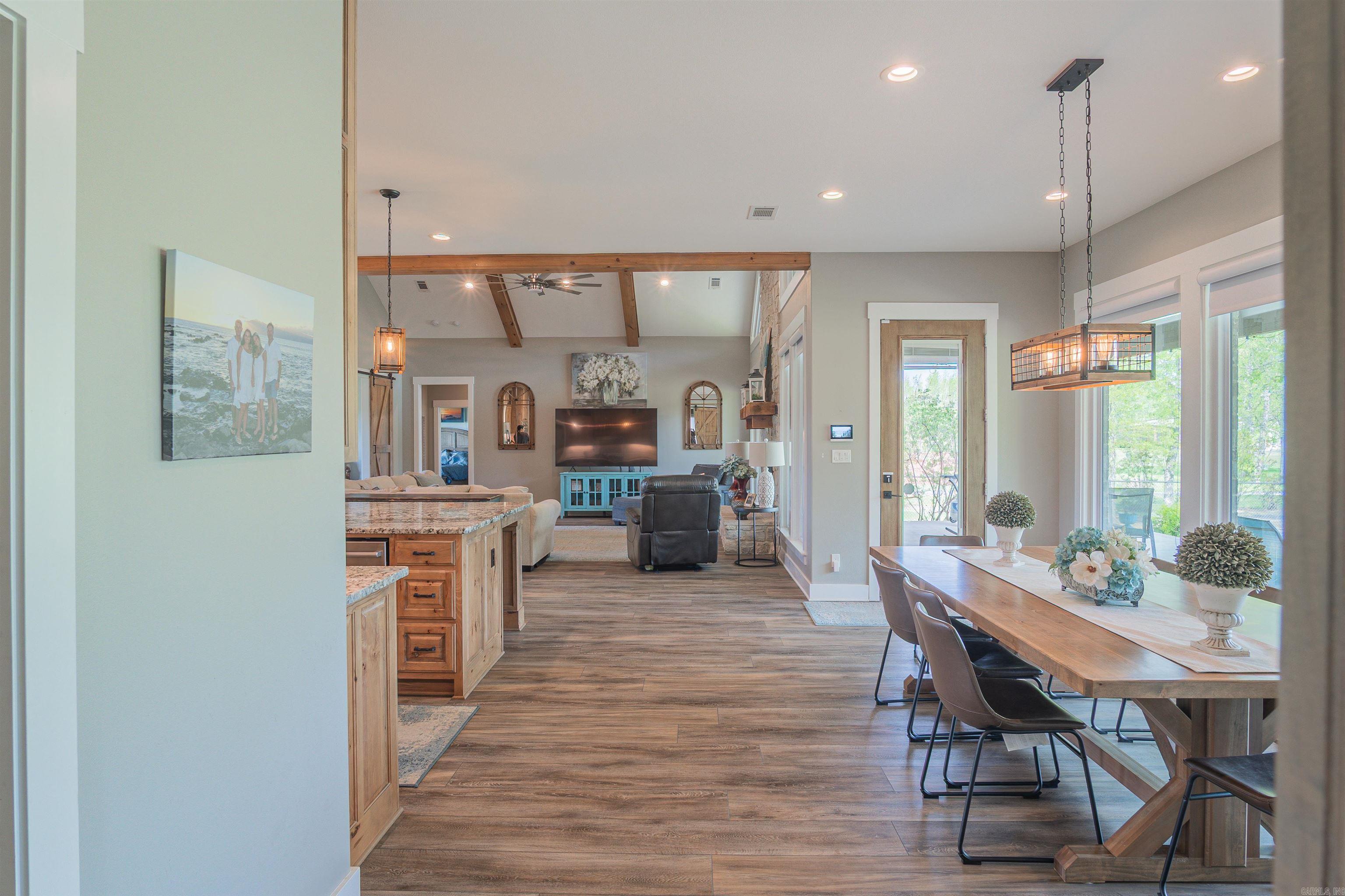 RED OAK - Residential