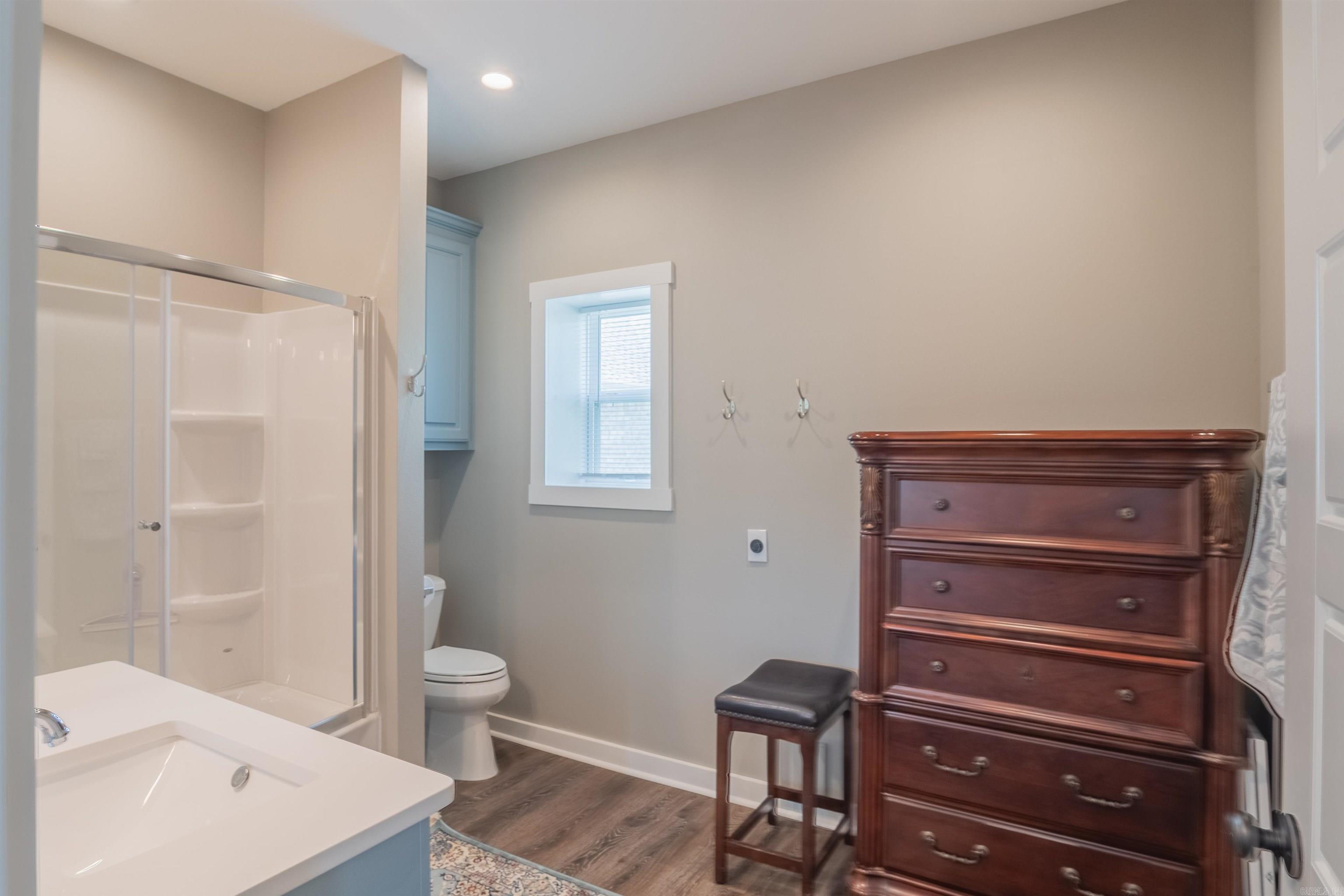RED OAK - Residential