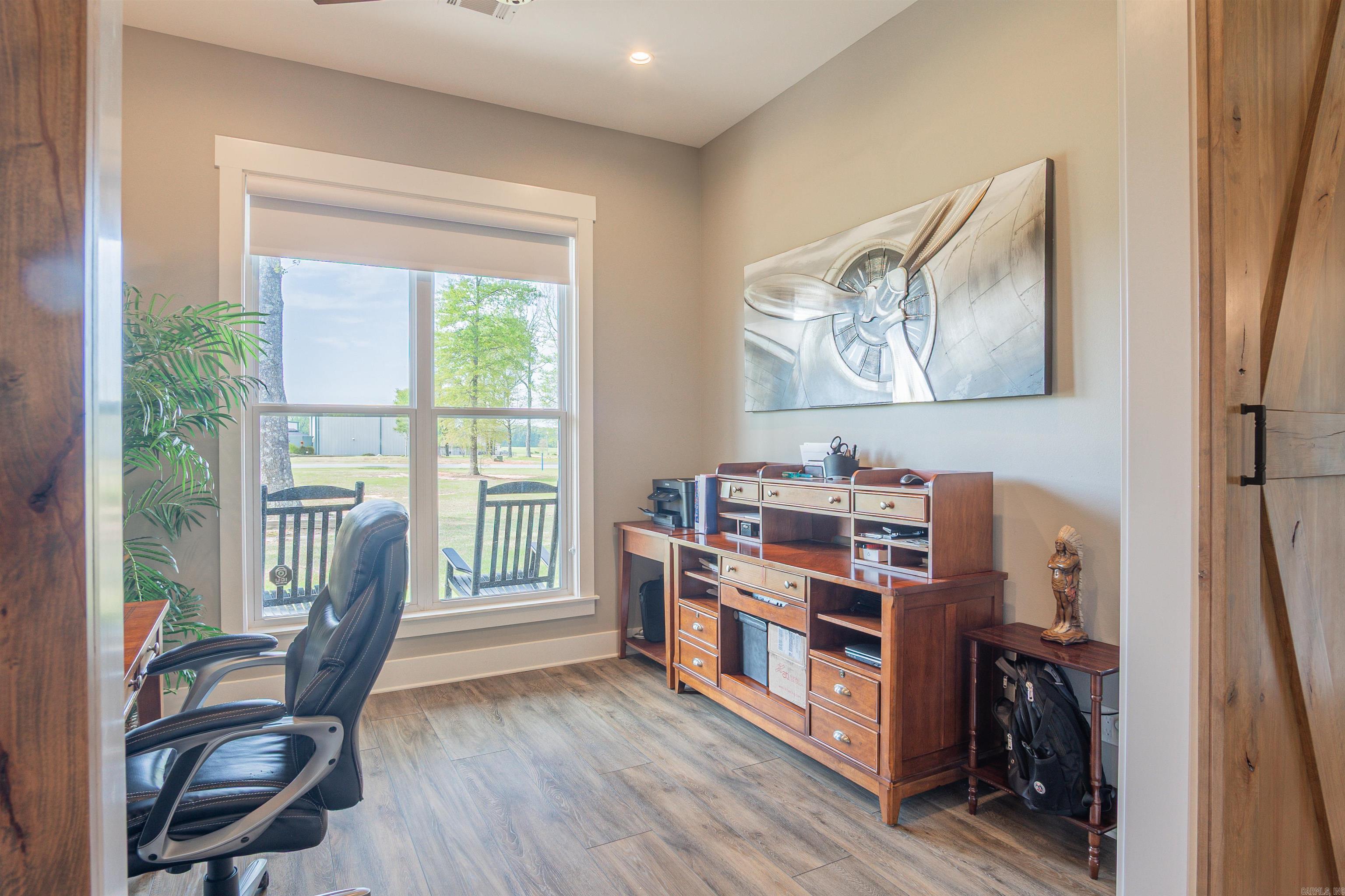 RED OAK - Residential