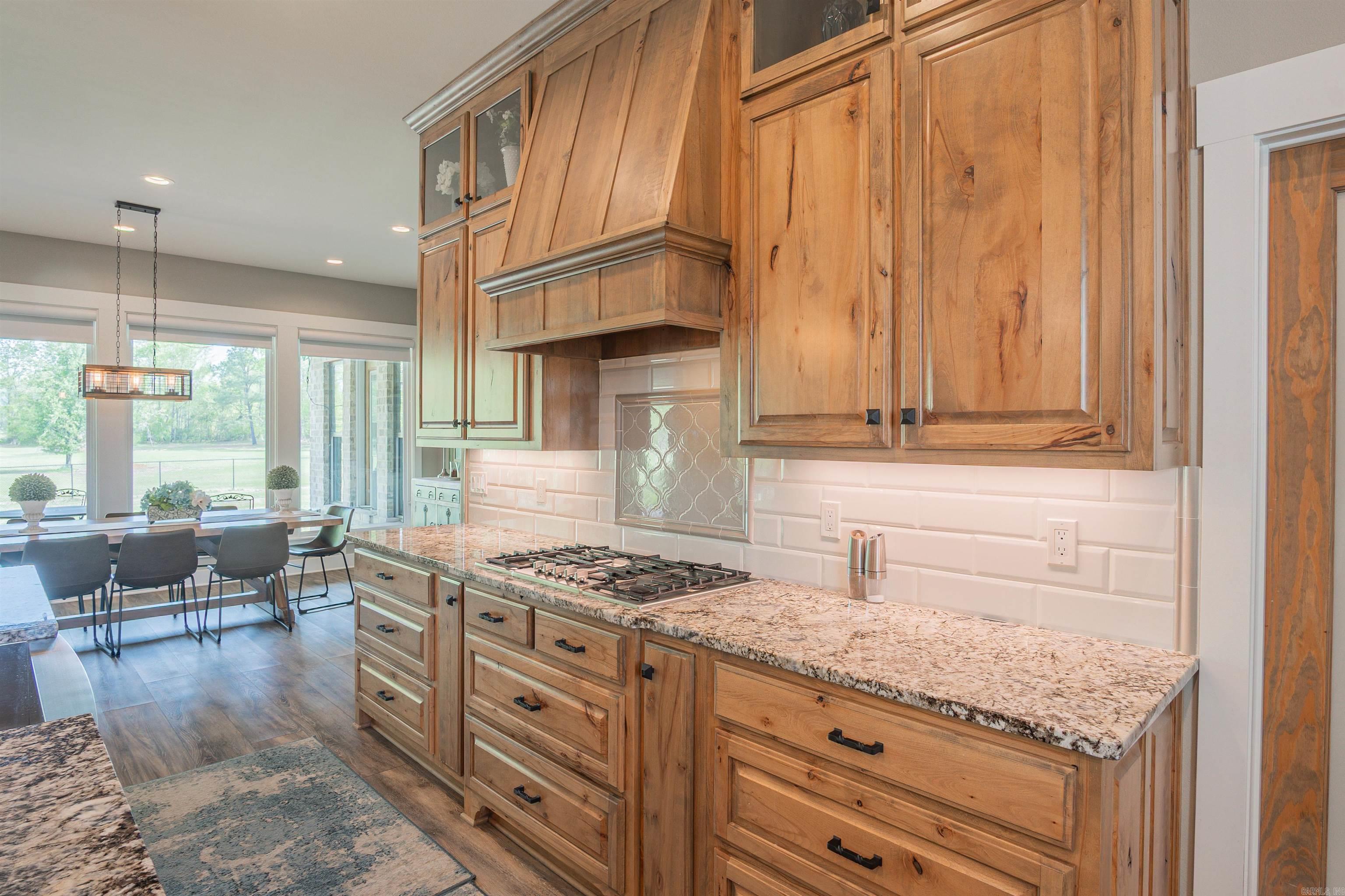 RED OAK - Residential