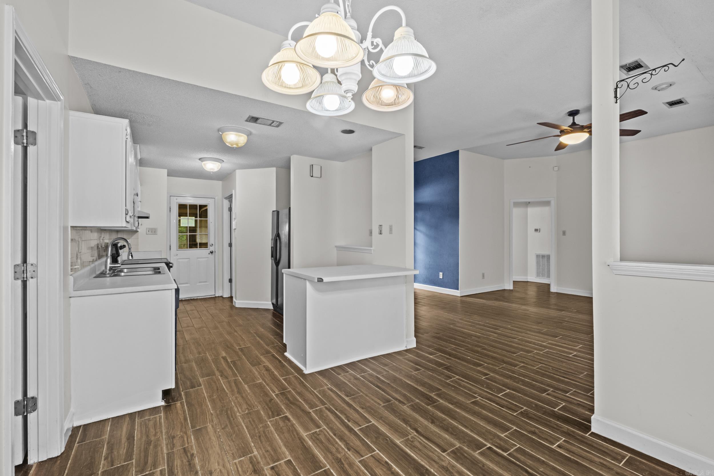 HUNTERS RIDGE ADDN - Residential