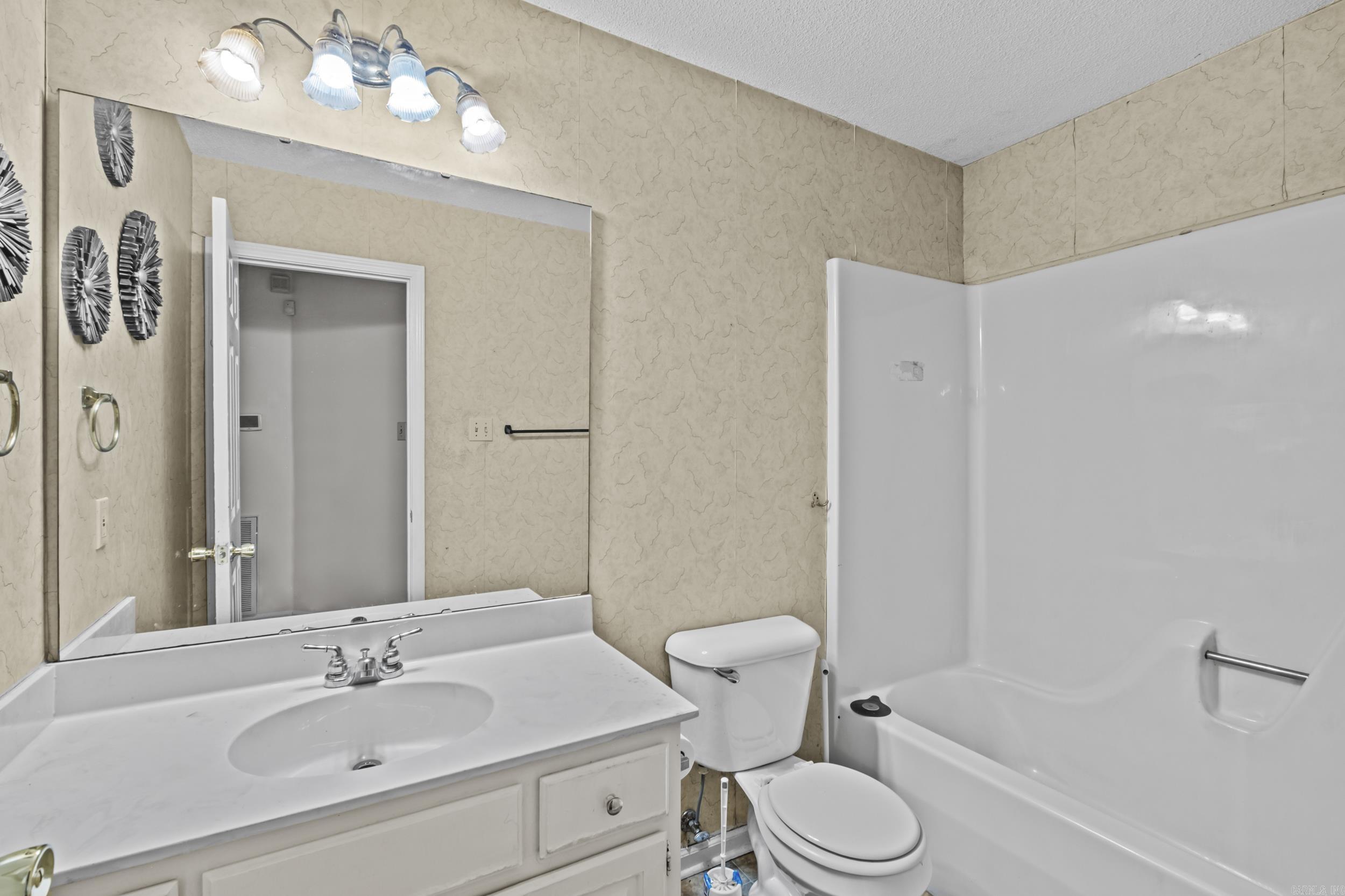 HUNTERS RIDGE ADDN - Residential