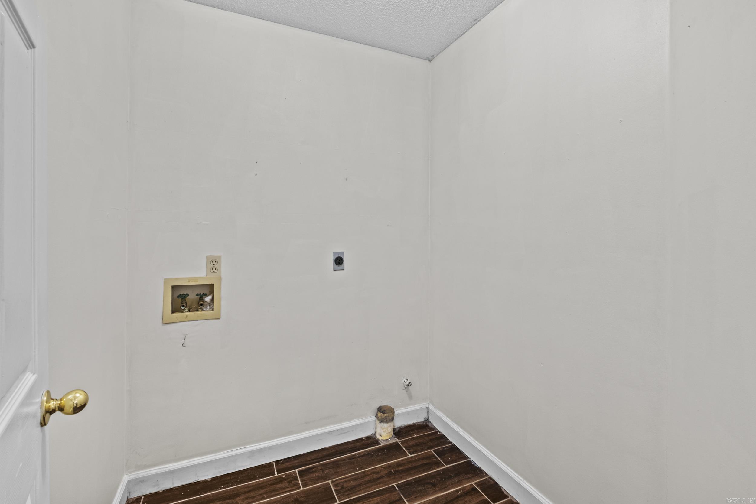 HUNTERS RIDGE ADDN - Residential