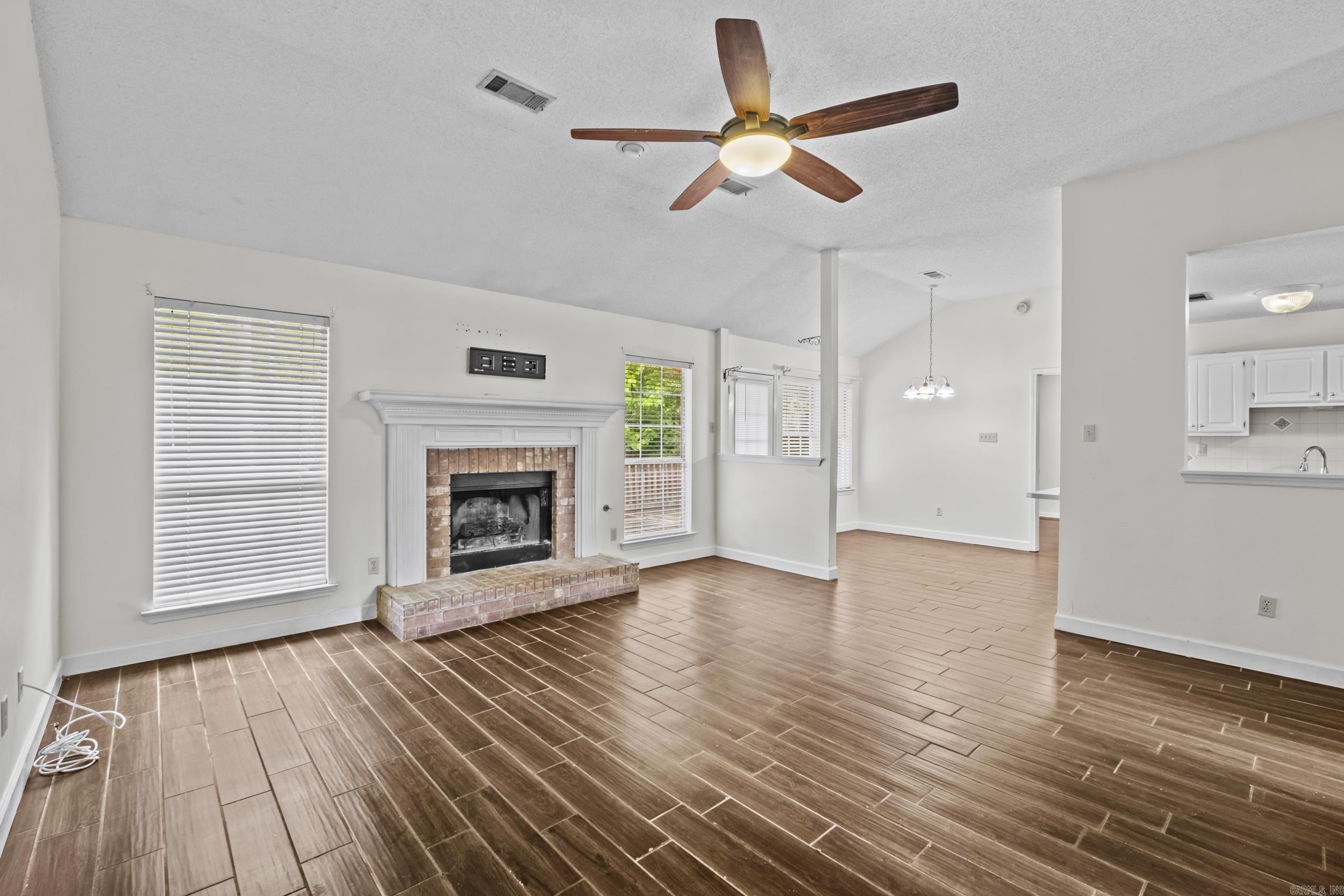 HUNTERS RIDGE ADDN - Residential