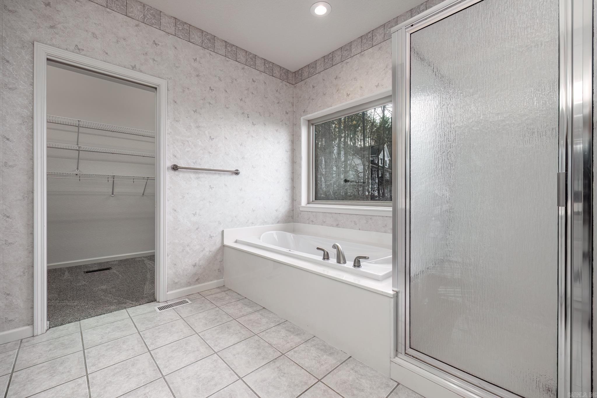 ALTA VISTA - Residential