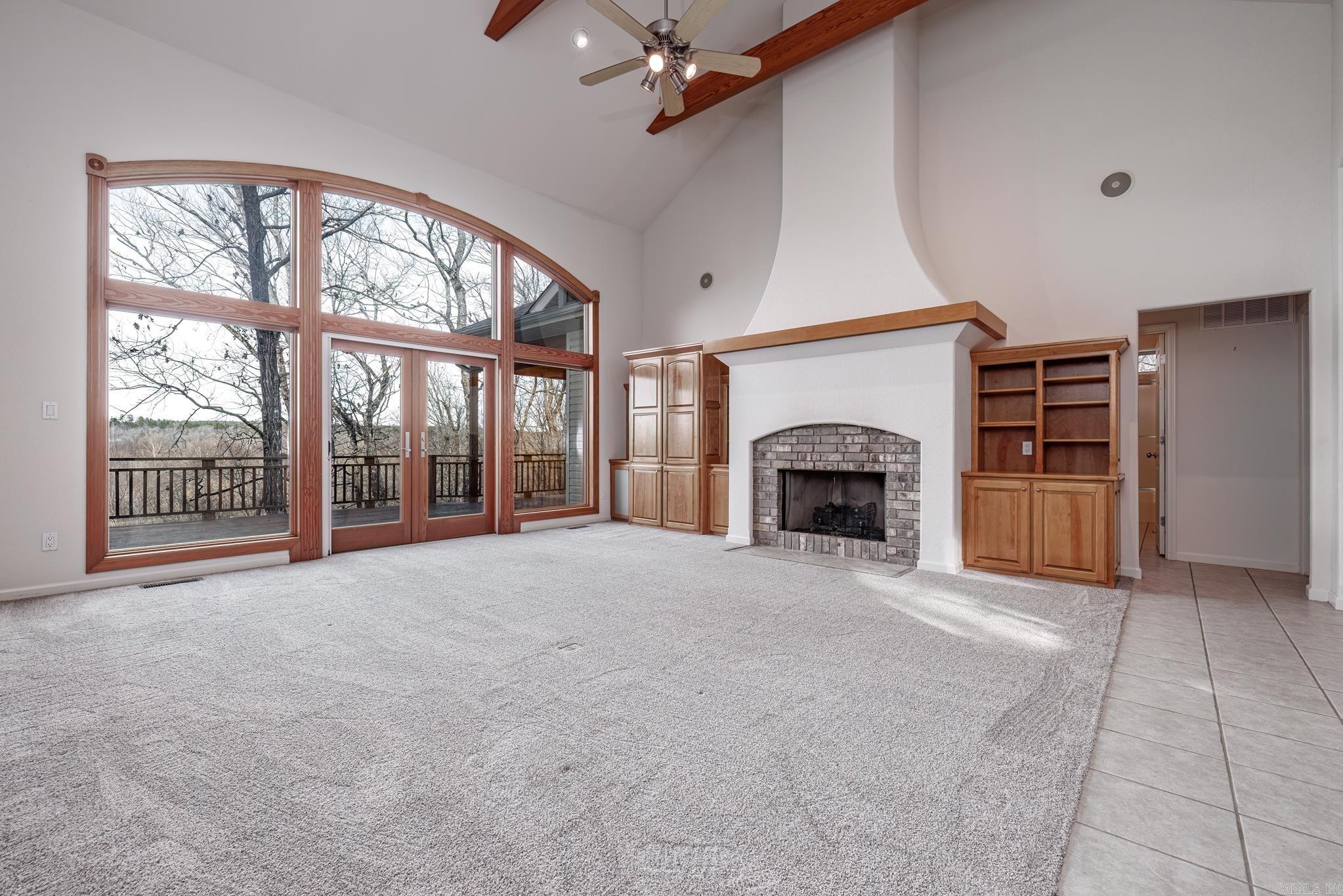 ALTA VISTA - Residential