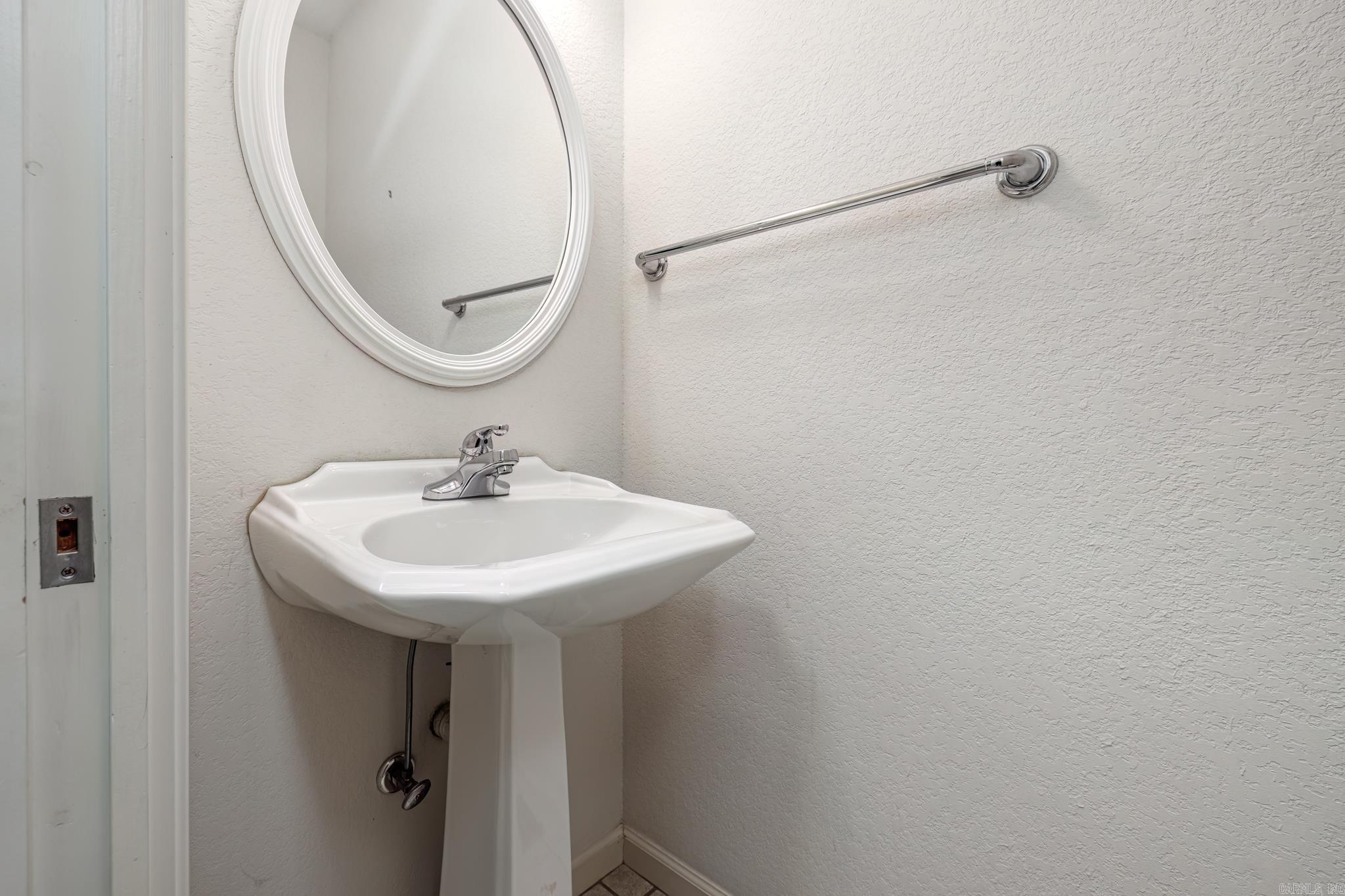 ALTA VISTA - Residential