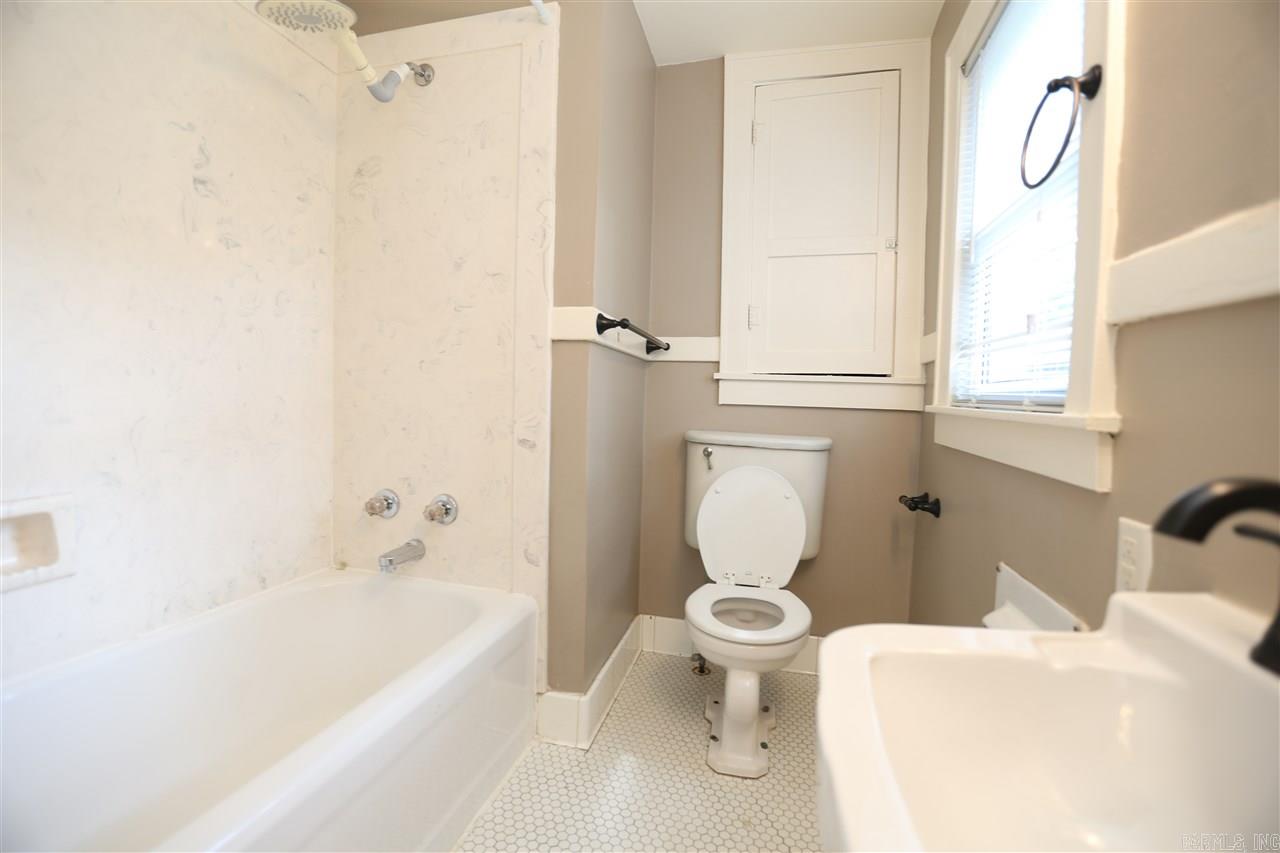 Hillcrest #1 - Residential Lease