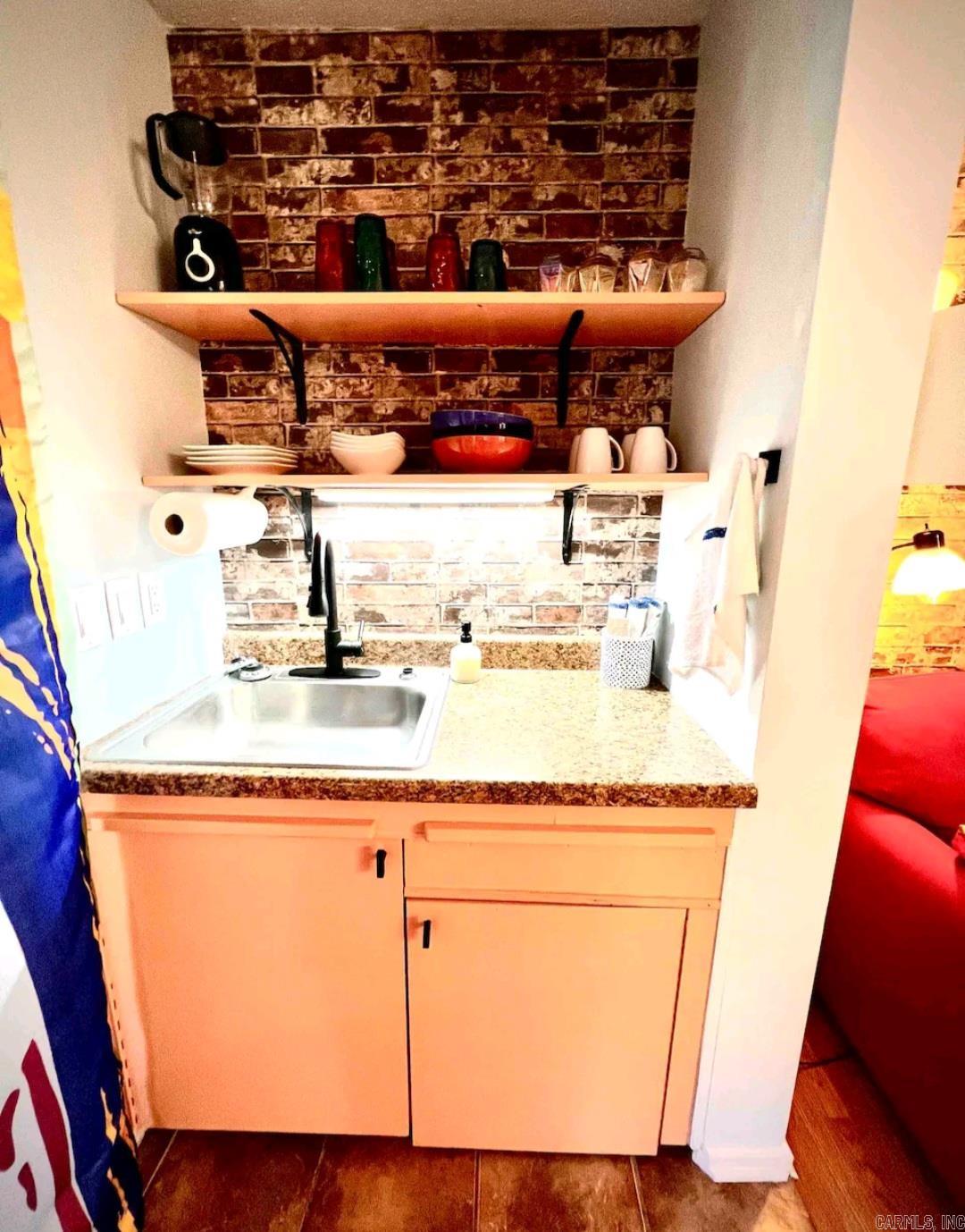 SUMMERHILL PLACE CONDOS - Residential