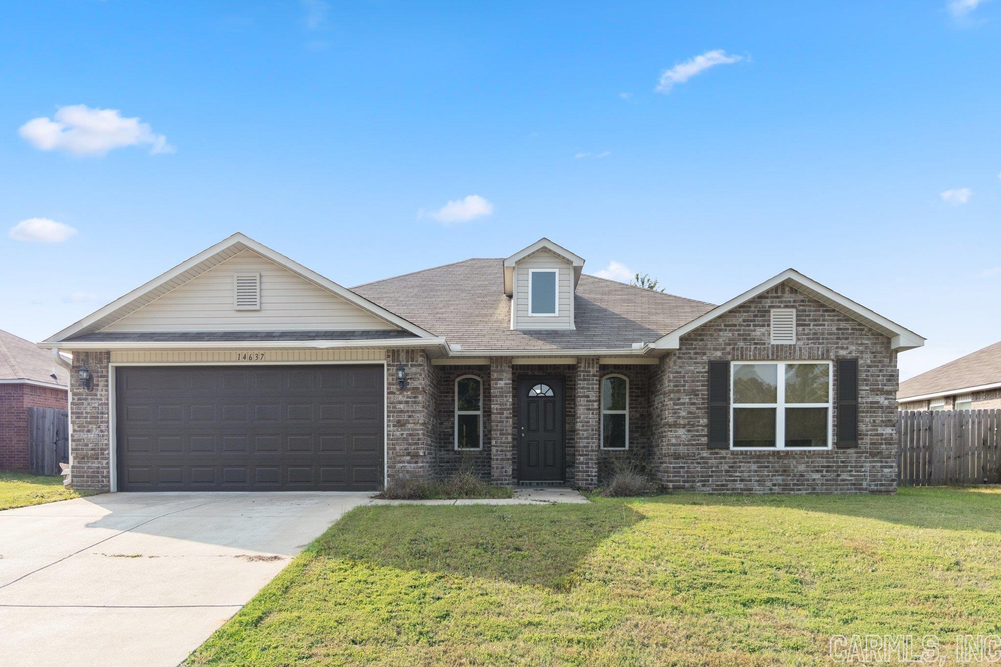 CUTE AS A BUTTON ā¦..well maintained and ready for the new owner! *see agent remarks* All offers will be reviewed on 5/30 at 8p