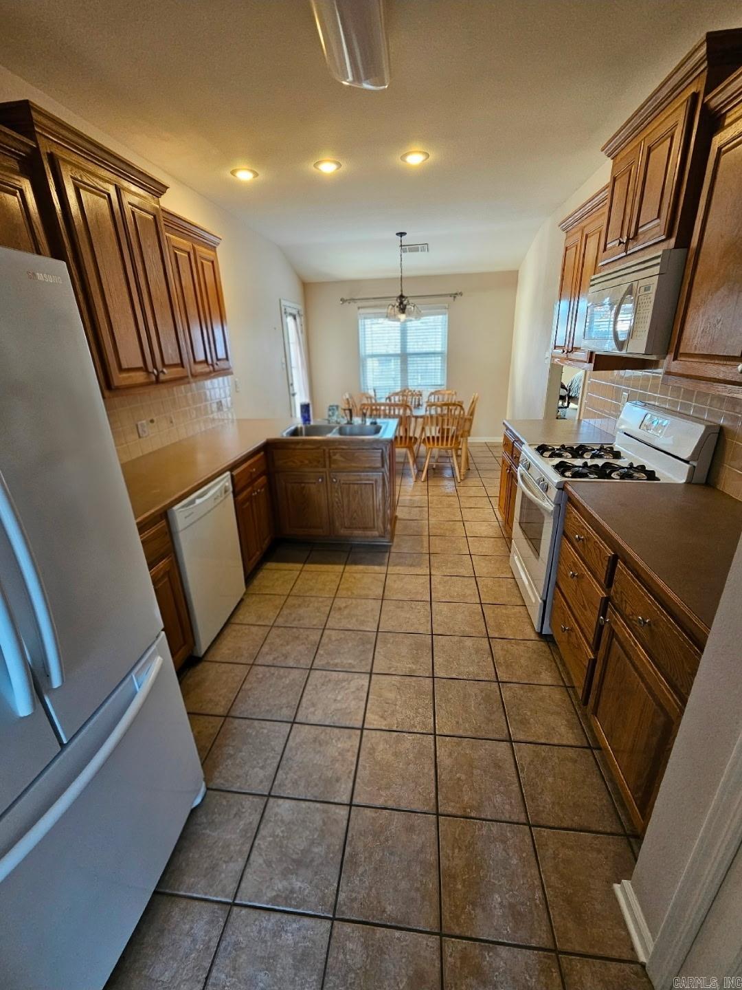 FOREST COVE - Residential