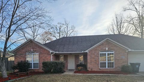 Photo of 3114 ozark Drive, Bryant, AR 72022 (MLS # 25049105)