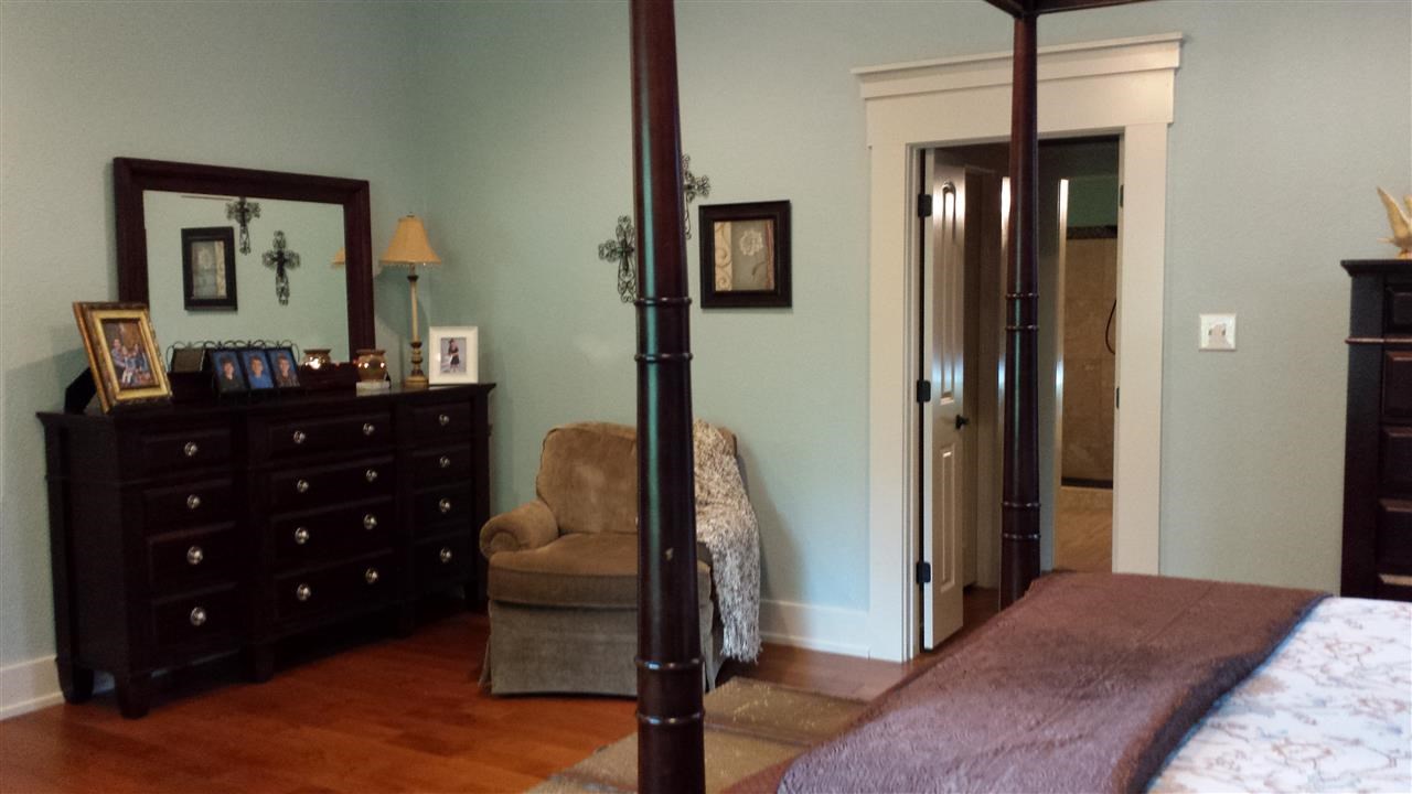 RIVER RIDGE ESTATES - Residential