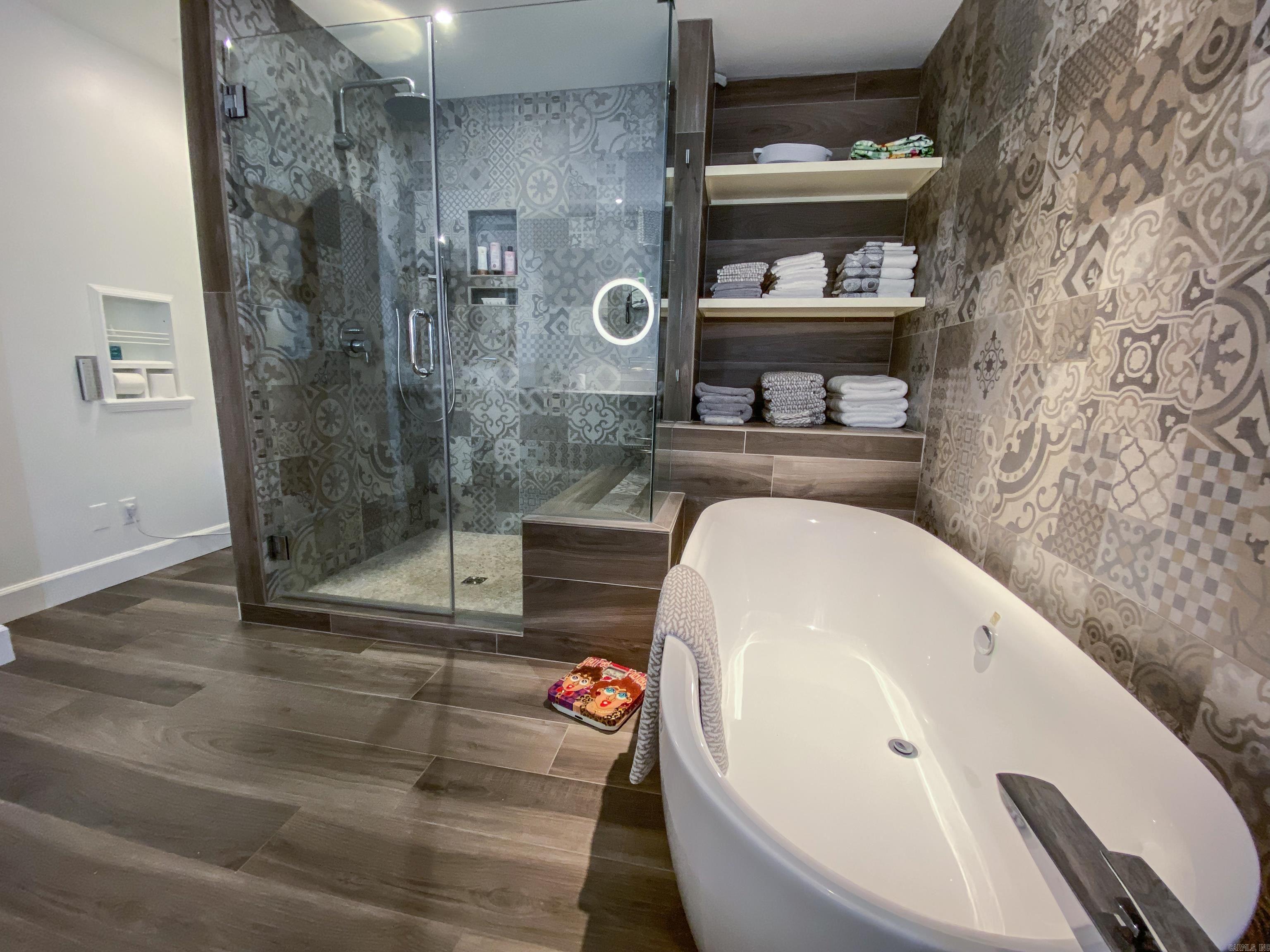 TURTLE BAY AT DRIFTWOOD POINT - Residential