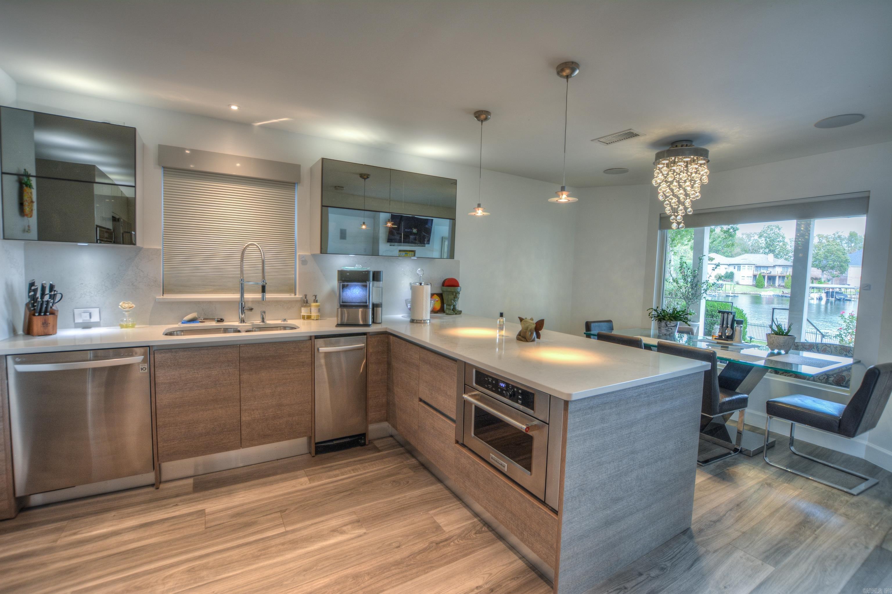 TURTLE BAY AT DRIFTWOOD POINT - Residential