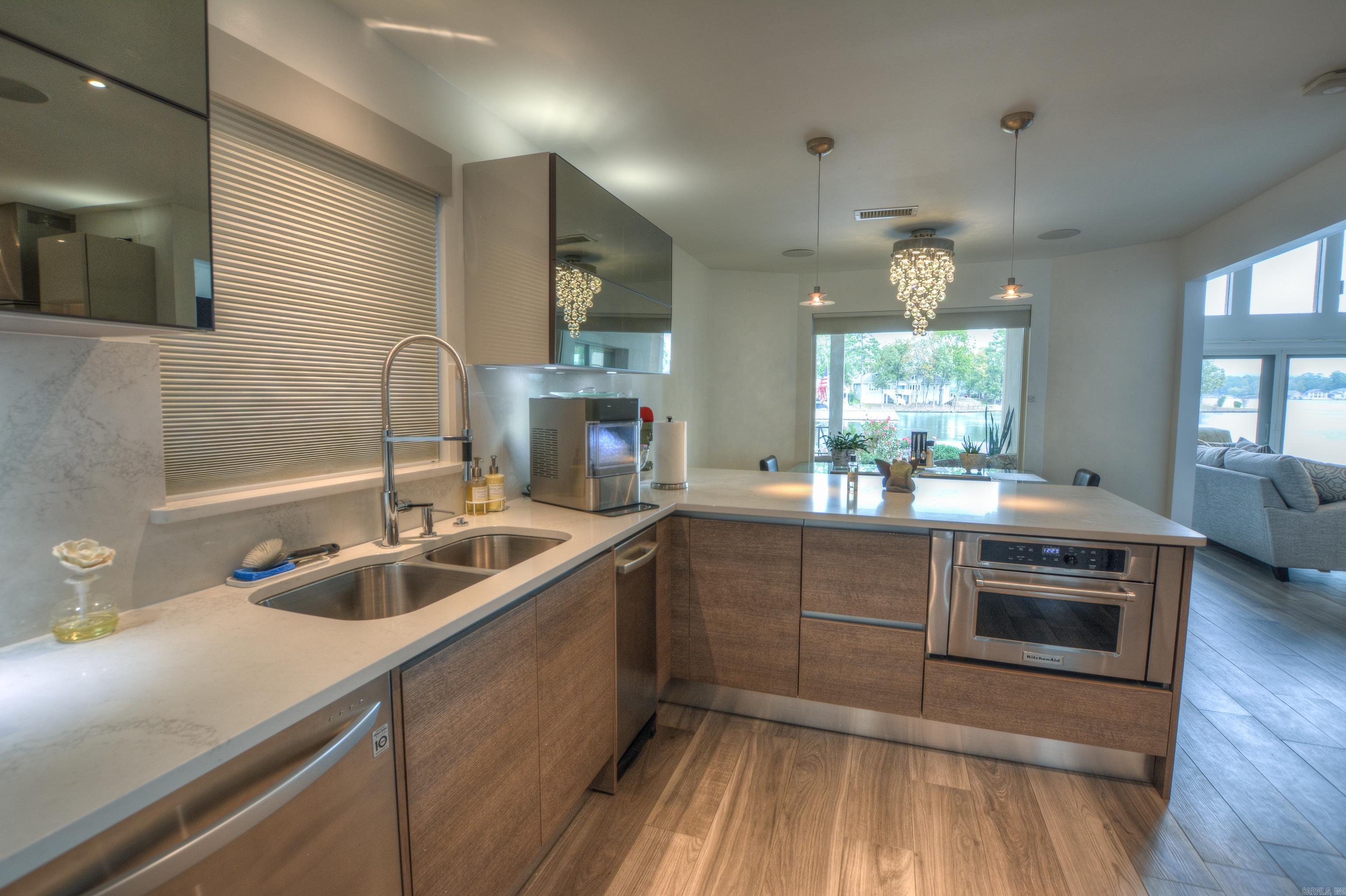 TURTLE BAY AT DRIFTWOOD POINT - Residential