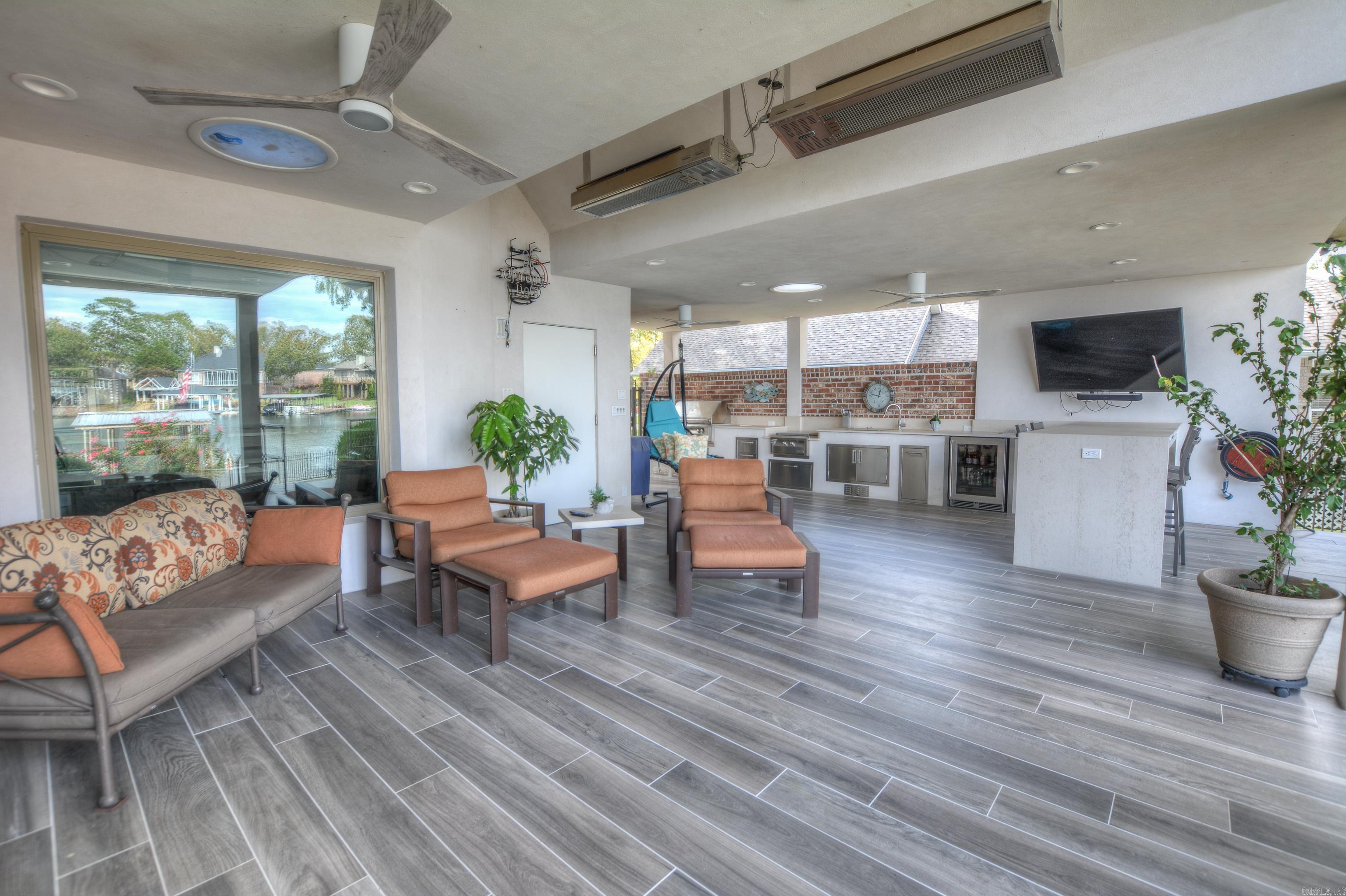 TURTLE BAY AT DRIFTWOOD POINT - Residential