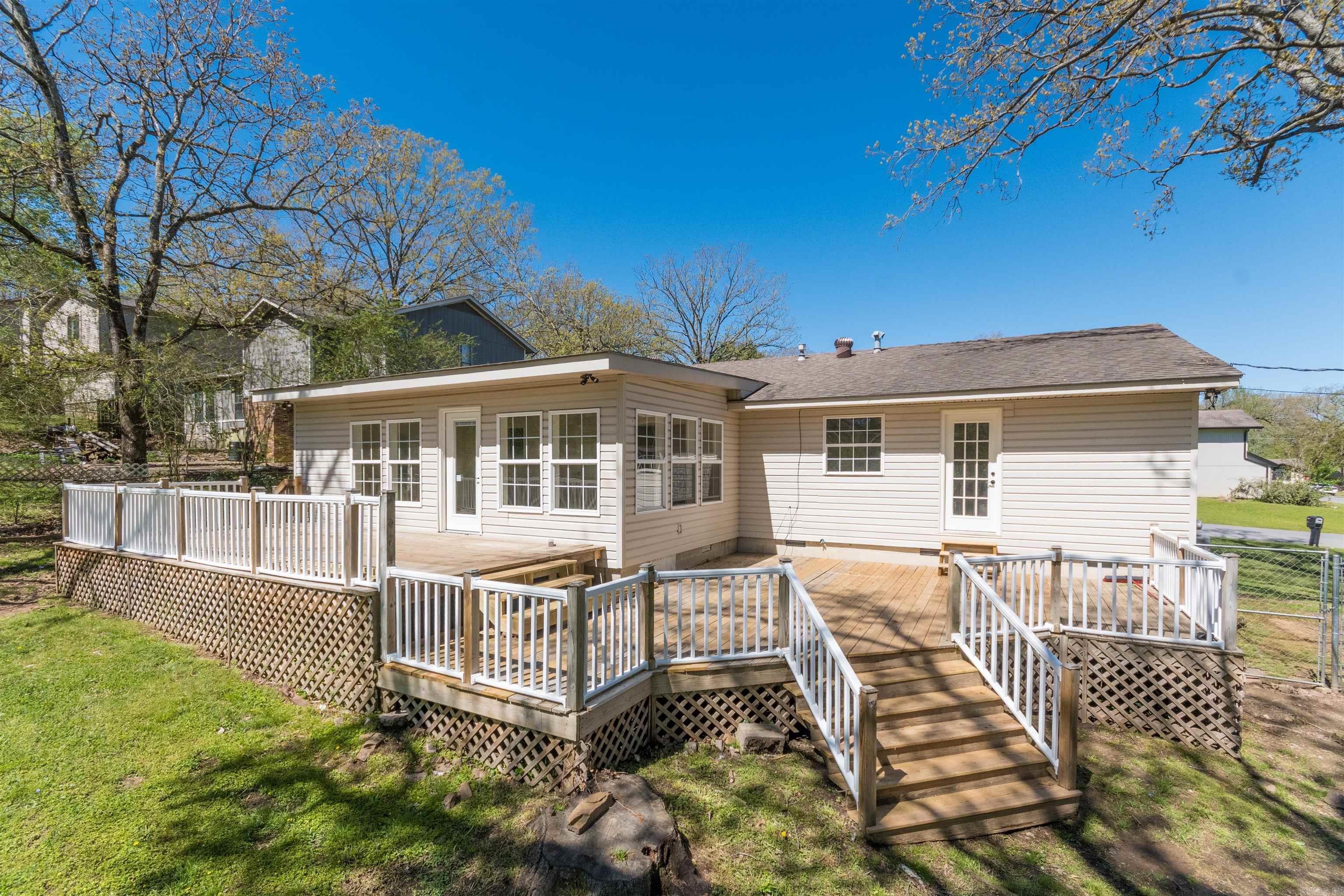 VERVACK HILLS - Residential