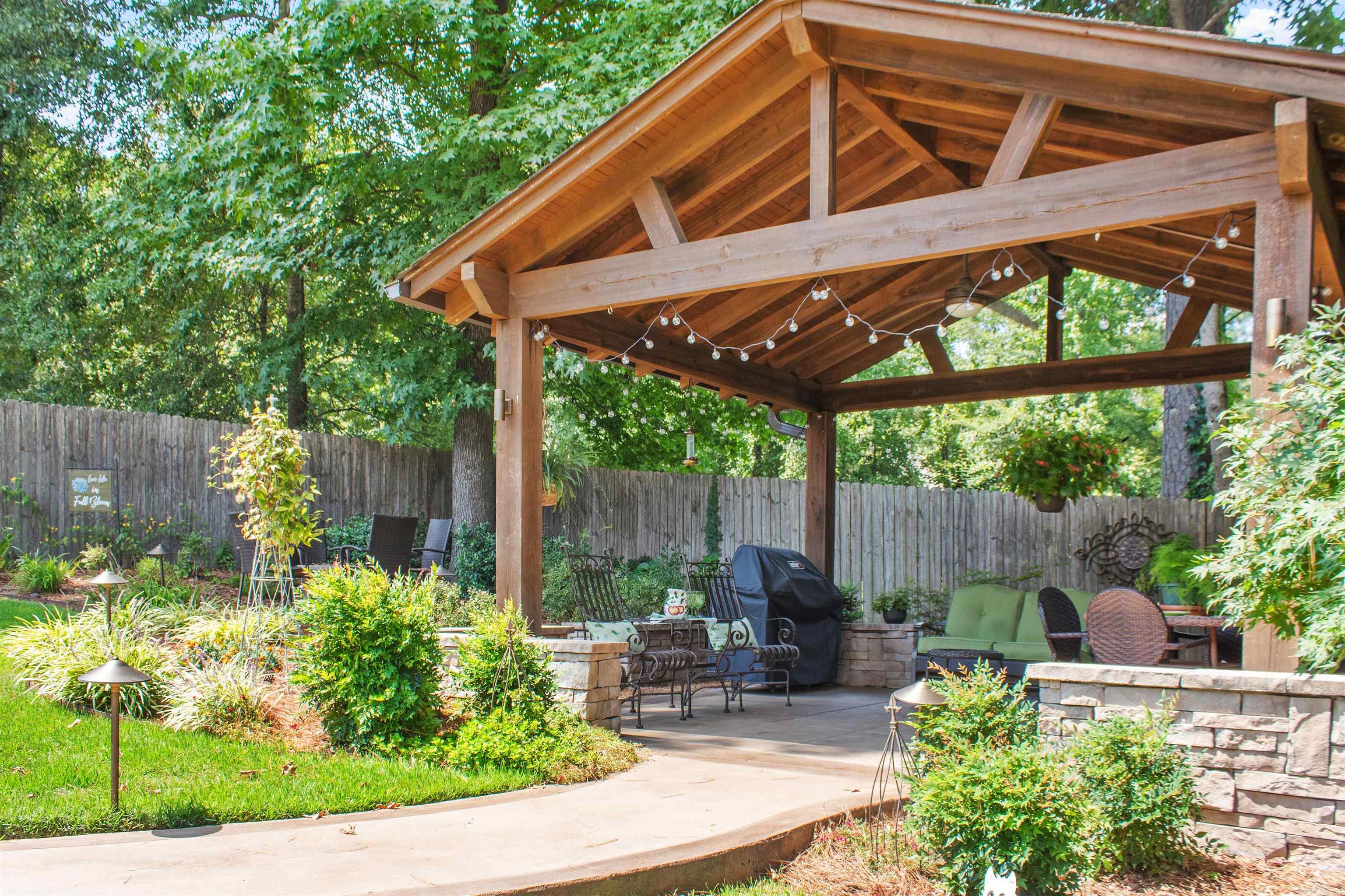 SHADOW RIDGE - Residential