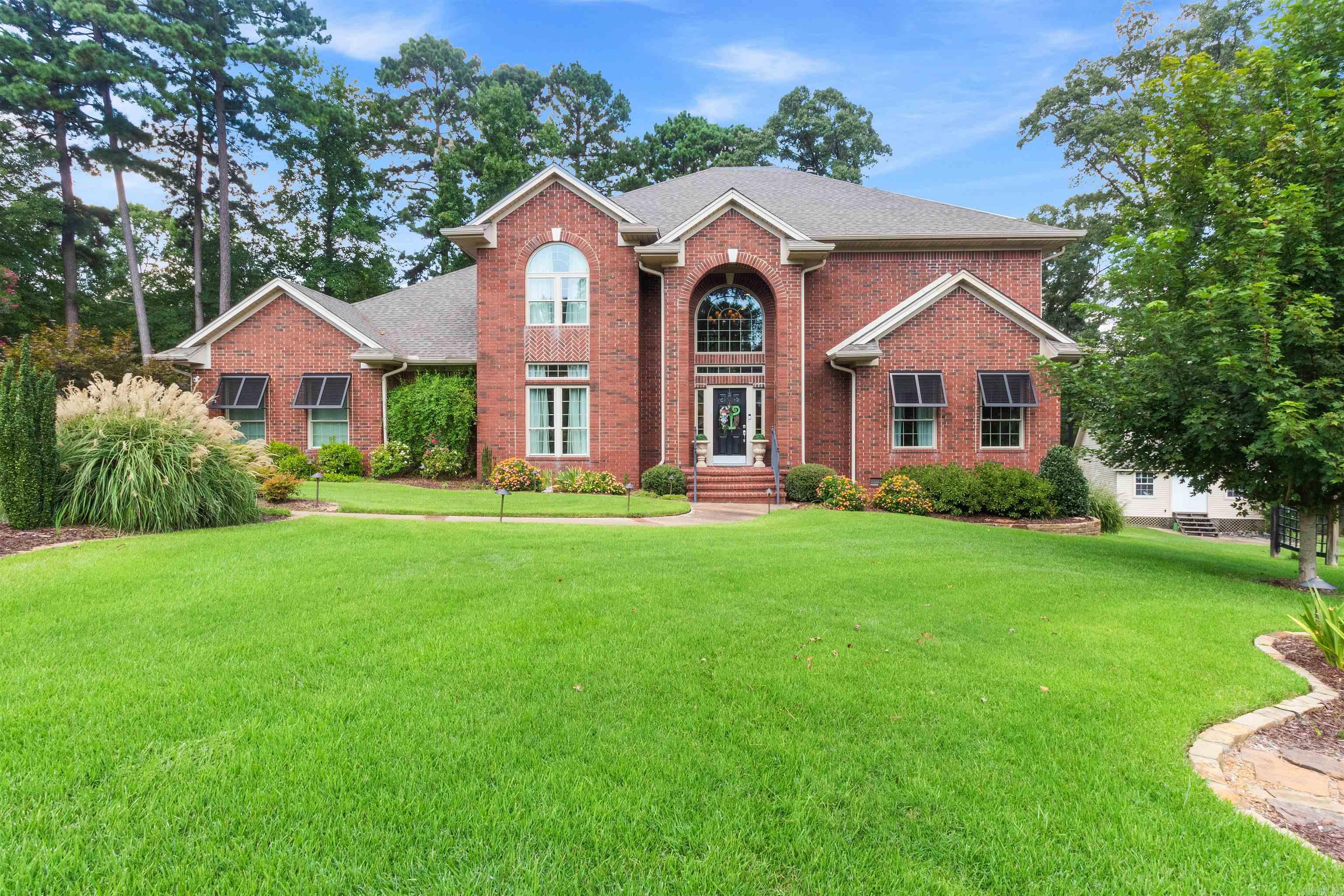 SHADOW RIDGE - Residential