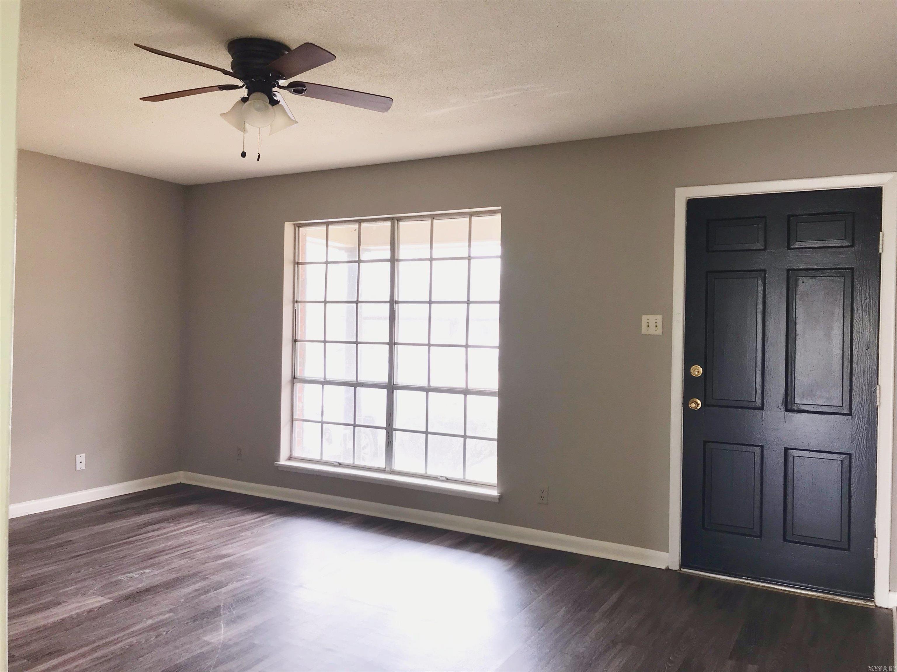 TOWN & COUNTRY - Residential