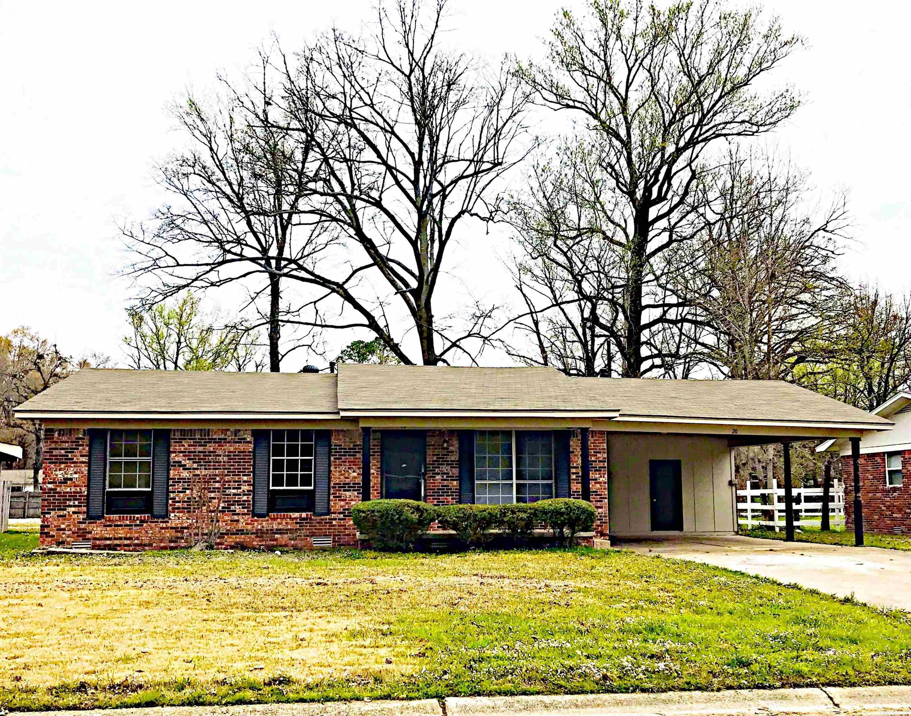 TOWN & COUNTRY - Residential