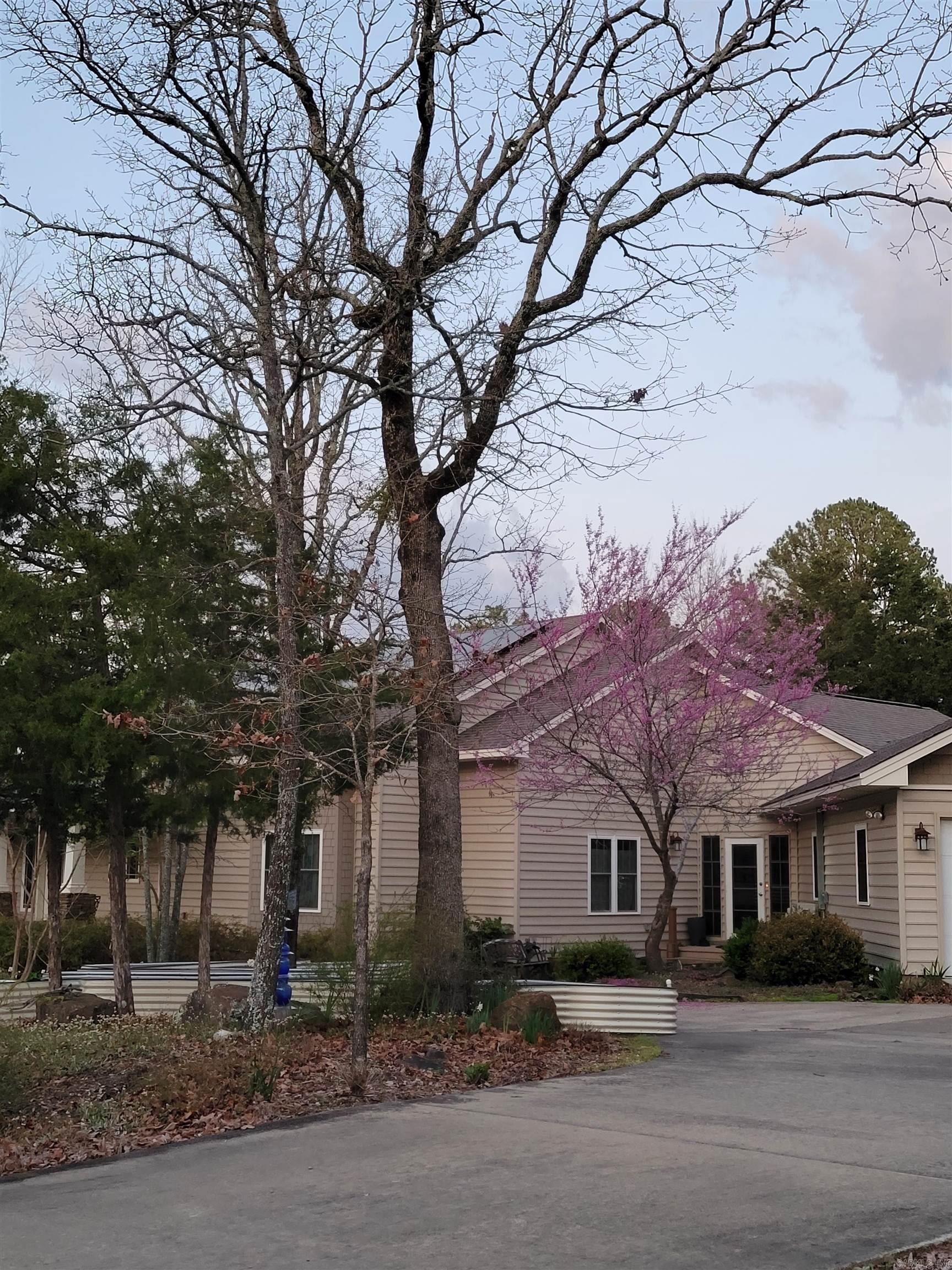 MOUNTAIN RANCH - Residential