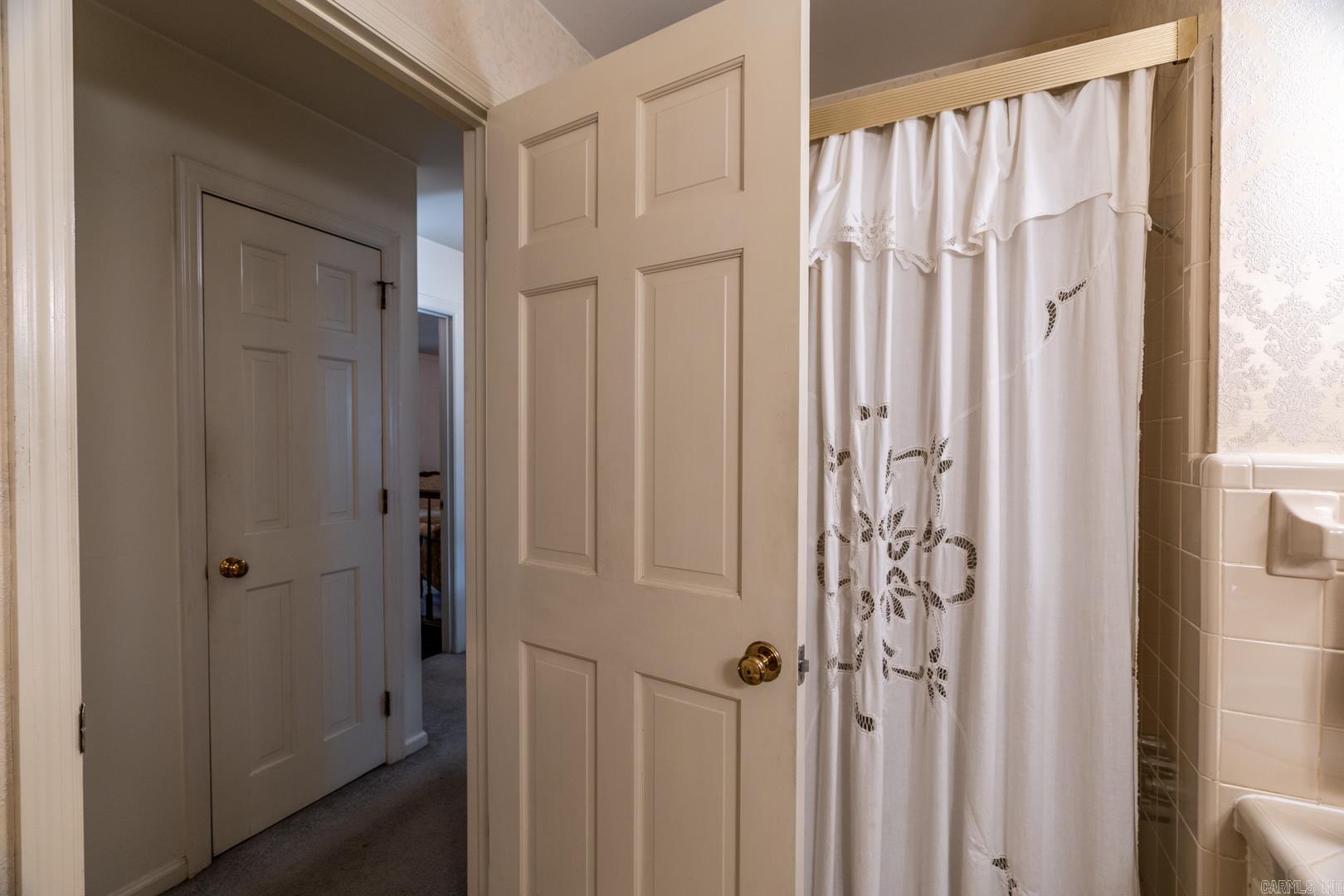 COLONY WEST - Residential