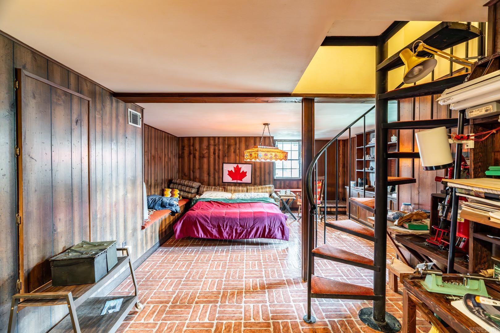 COLONY WEST - Residential