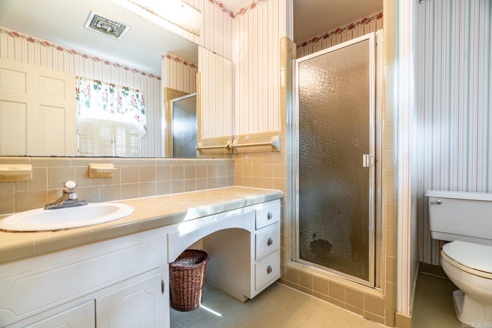 COLONY WEST - Residential