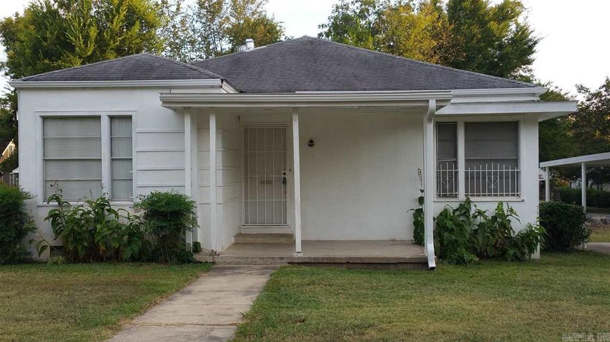 See Show/Agent Remarks. RENTLY LINK Located at 4223 W 10th is a 2 BR/1 BA House for Rent in Little Rock with approximately 960 sq ft The kitchen is furnished with a gas range, fridge & disposal There is a separate dining room